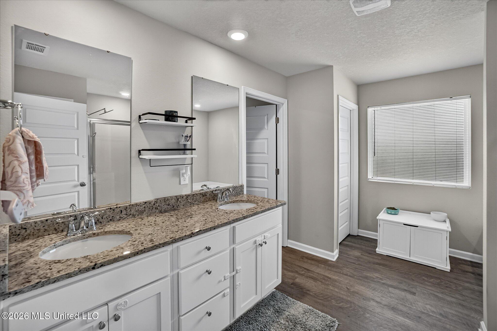 15266 Cypress Way Property Photo 18