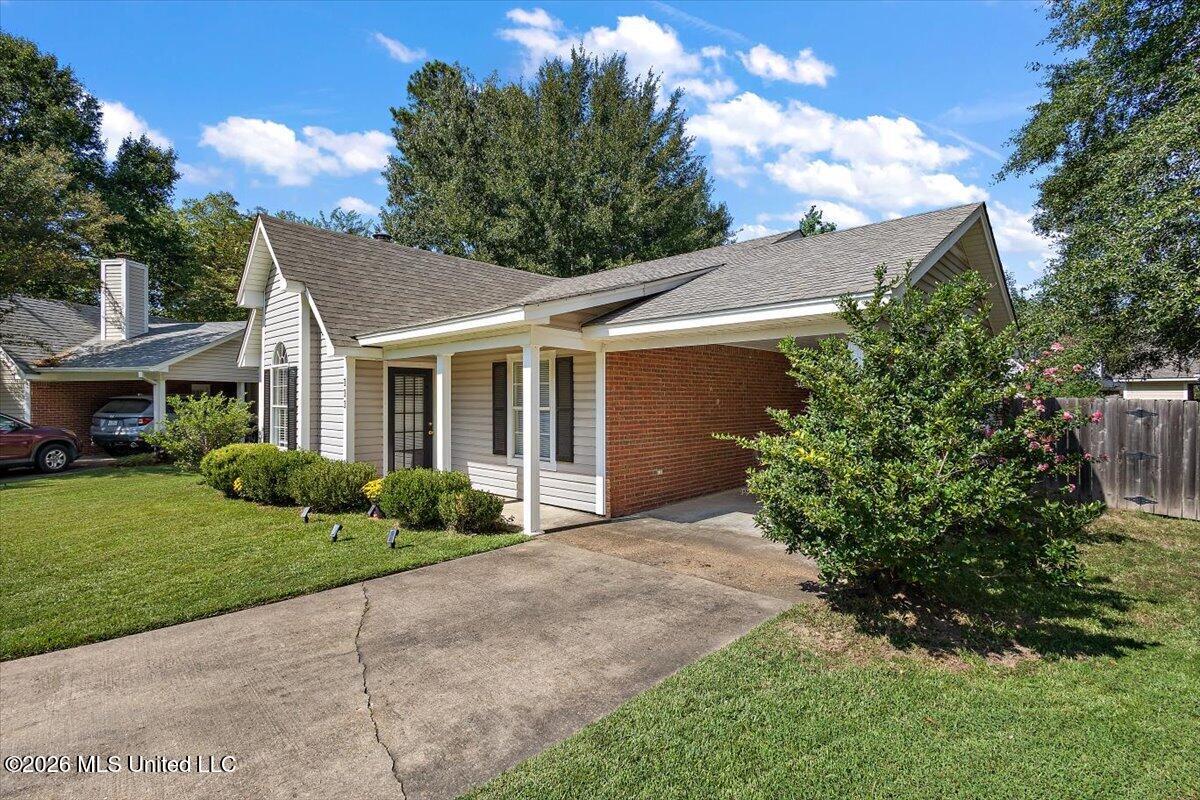 111 Barnett Bend Lane Property Photo 2