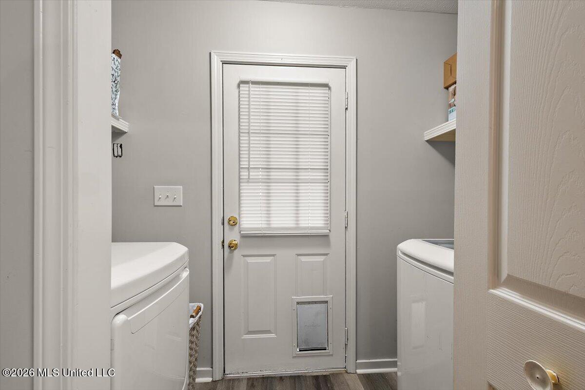 111 Barnett Bend Lane Property Photo 15