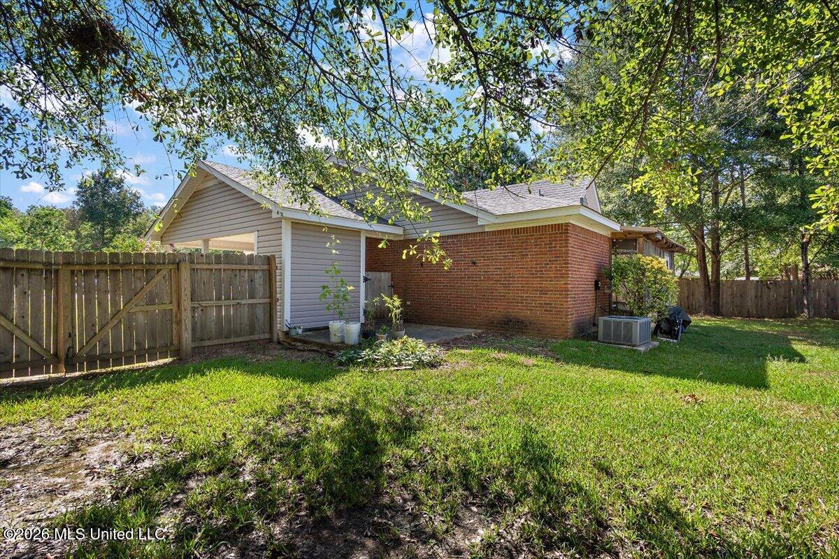 111 Barnett Bend Lane Property Photo 18
