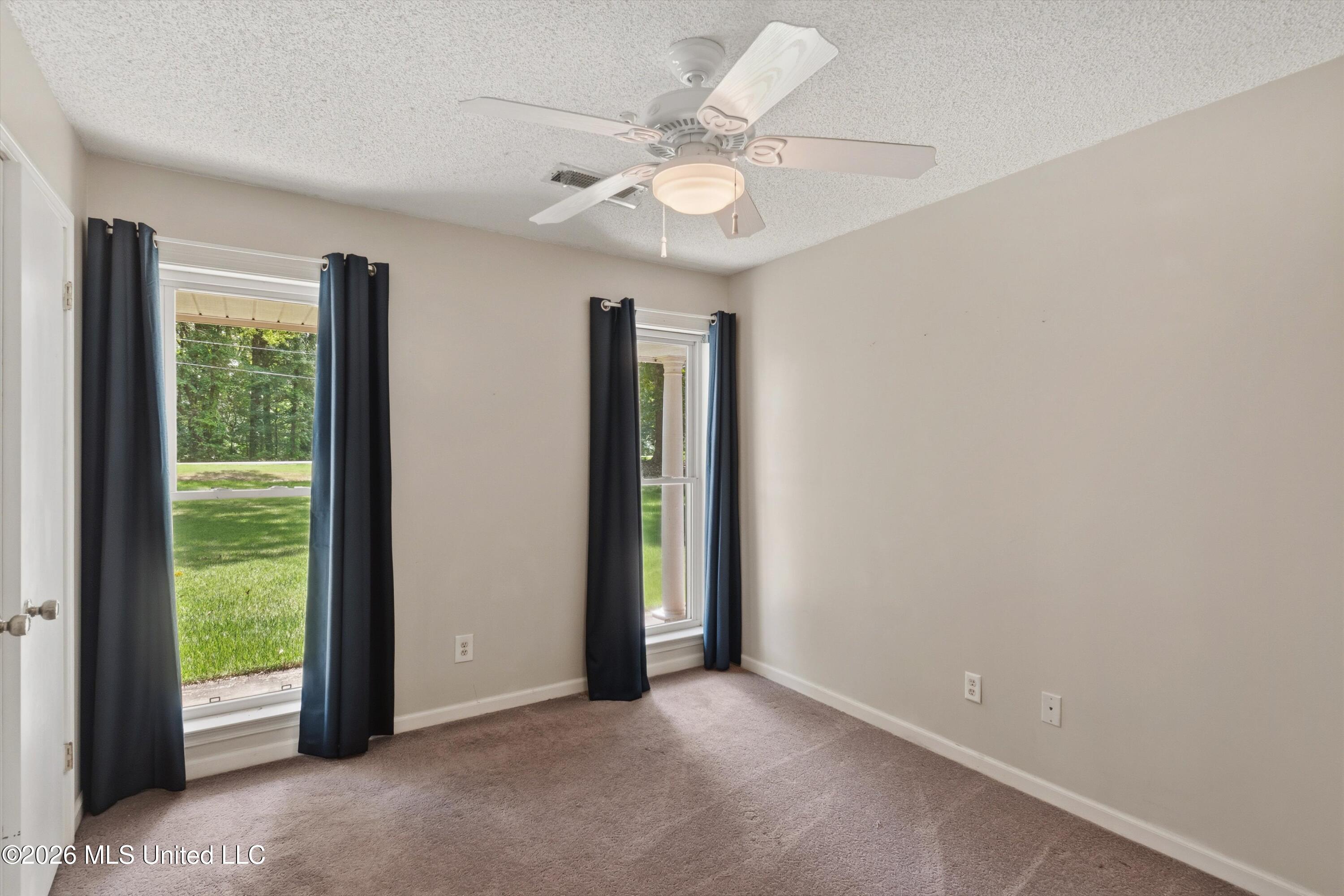 6090 Northwood Drive Property Photo 17