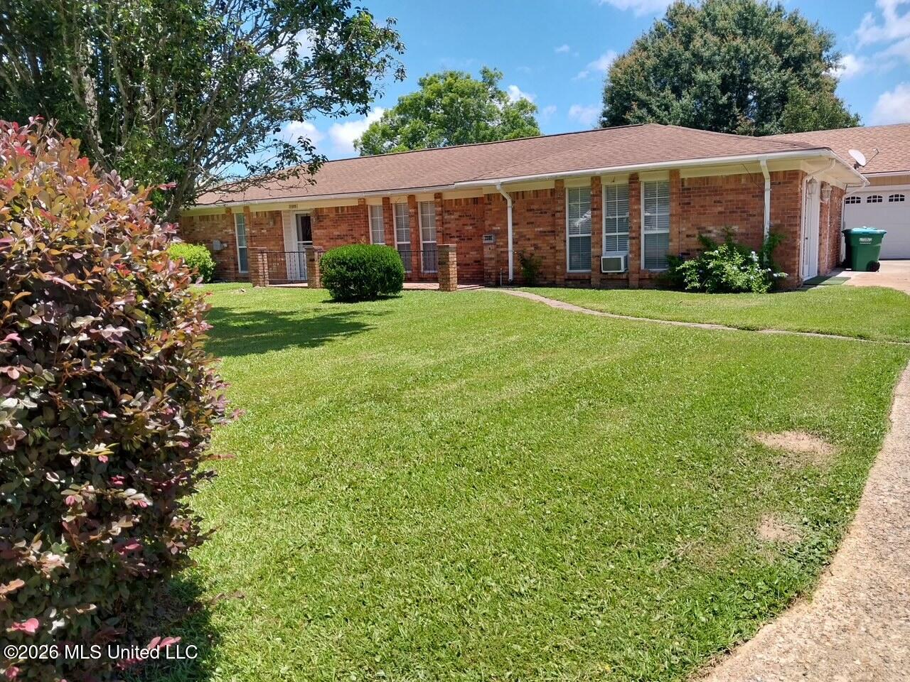 2305 Lynn Avenue Property Photo 3