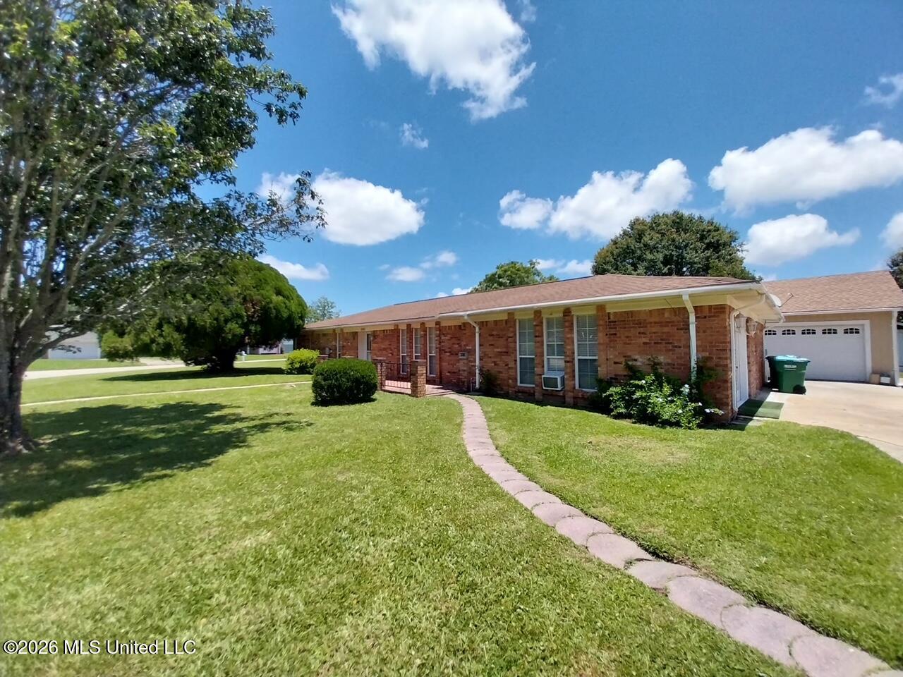 2305 Lynn Avenue Property Photo 5