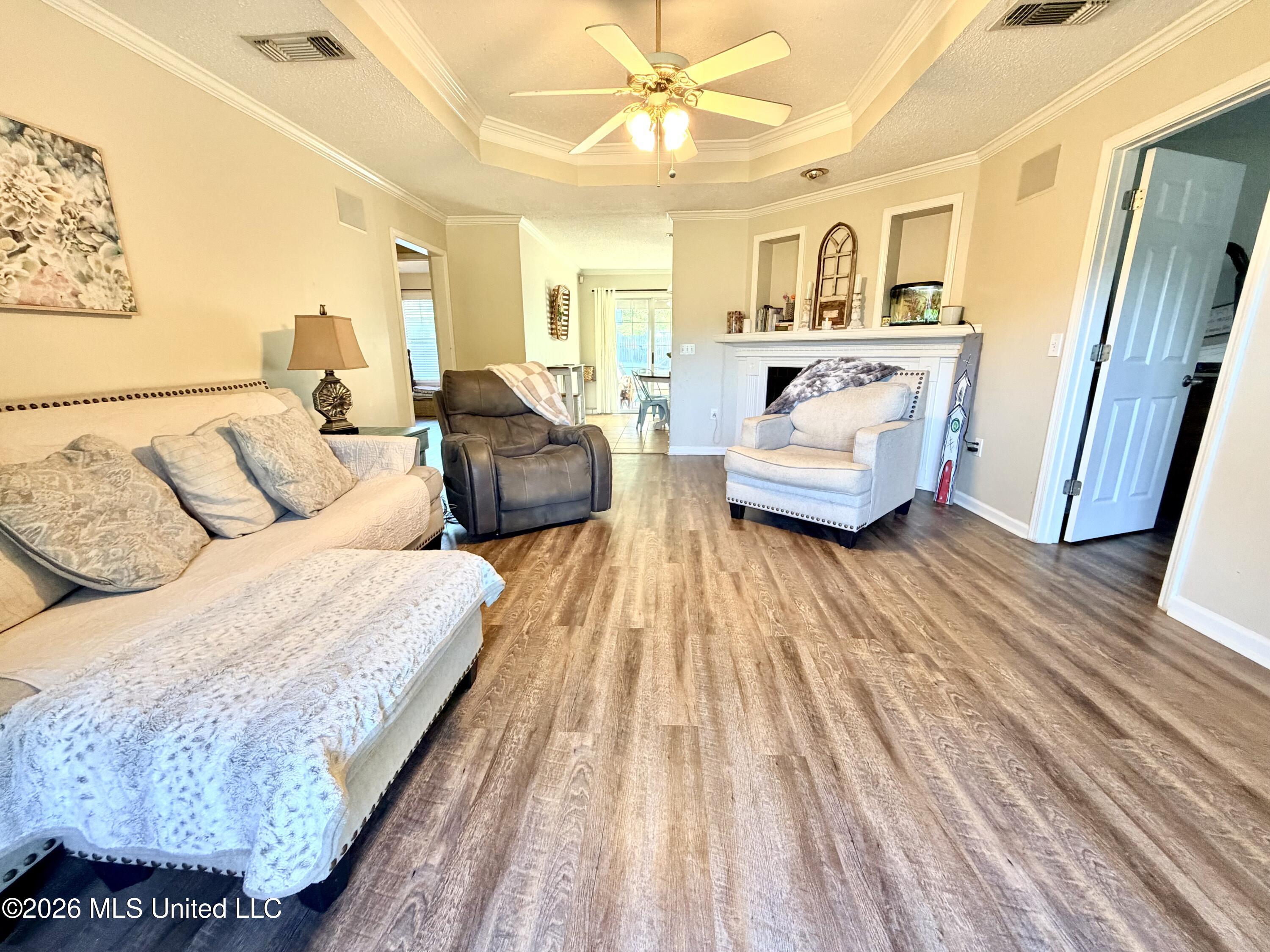712 Trip Drive Property Photo 3