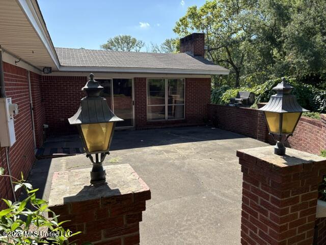1057 Anderson Street Property Photo 3
