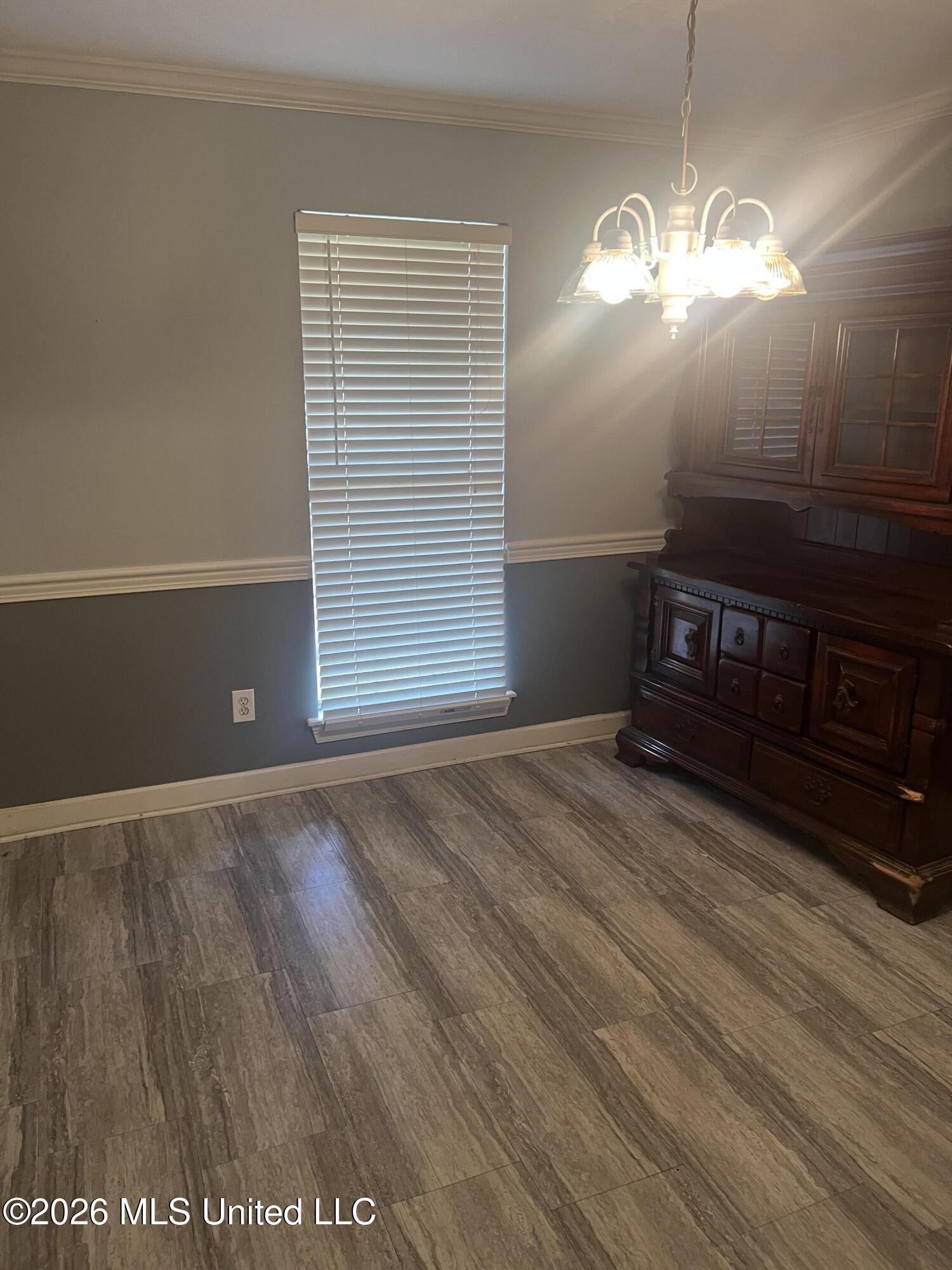 308 Seminole Circle Property Photo 3
