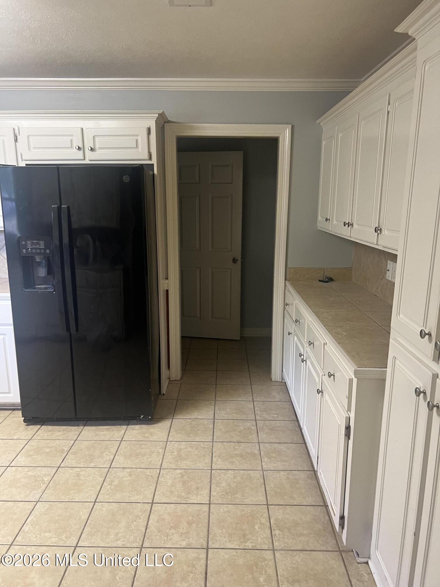 308 Seminole Circle Property Photo 5