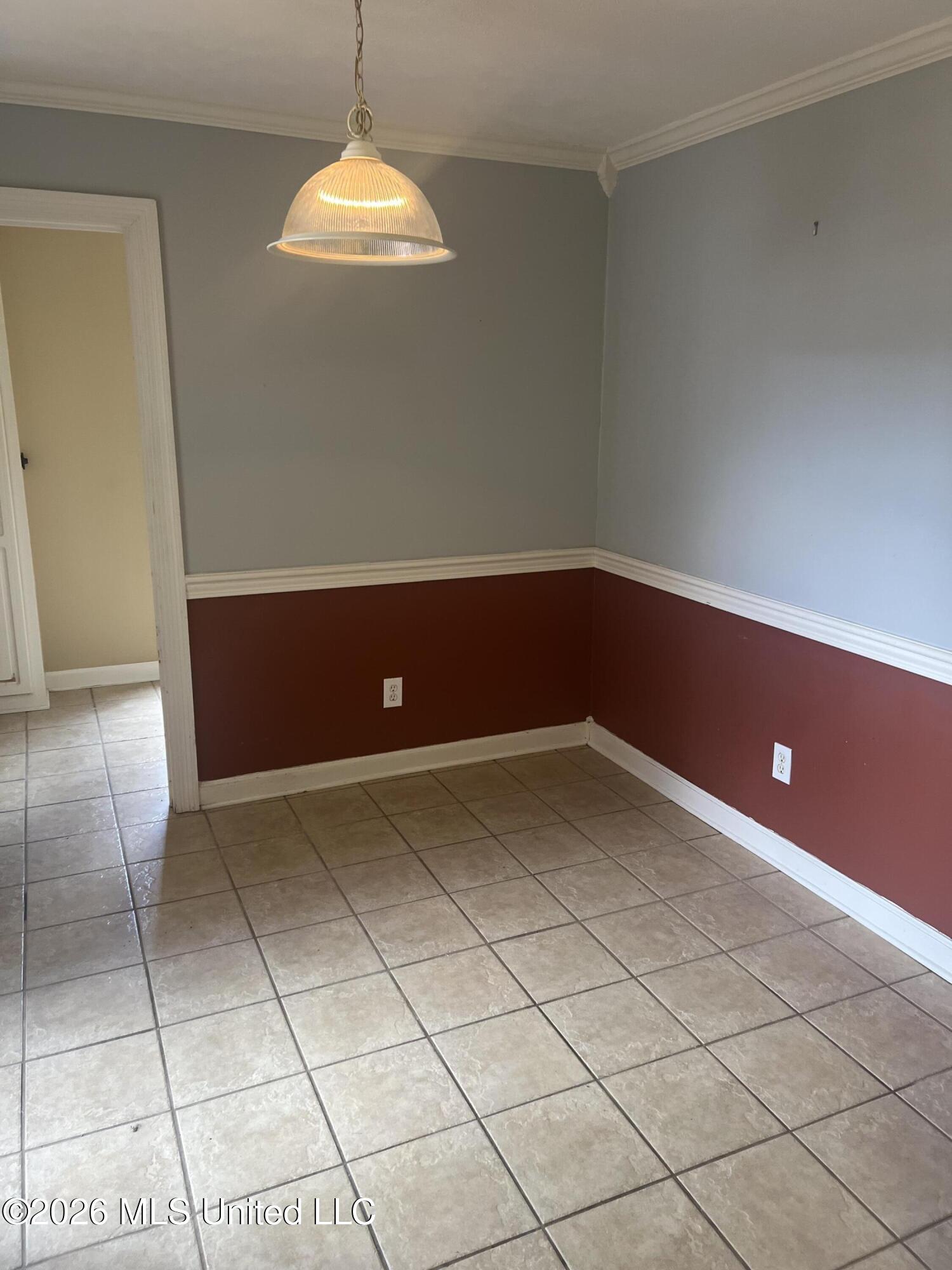 308 Seminole Circle Property Photo 6