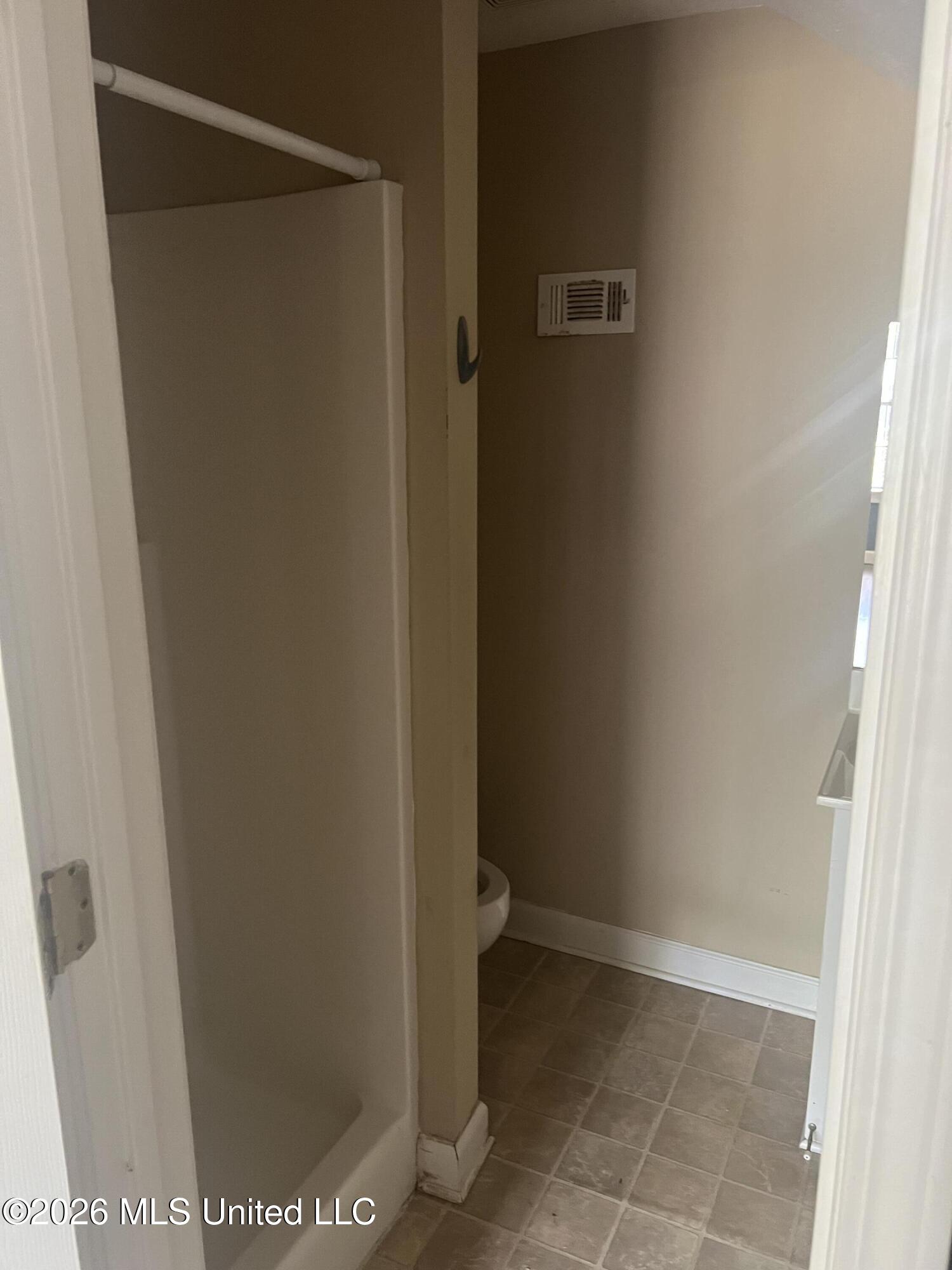 308 Seminole Circle Property Photo 18