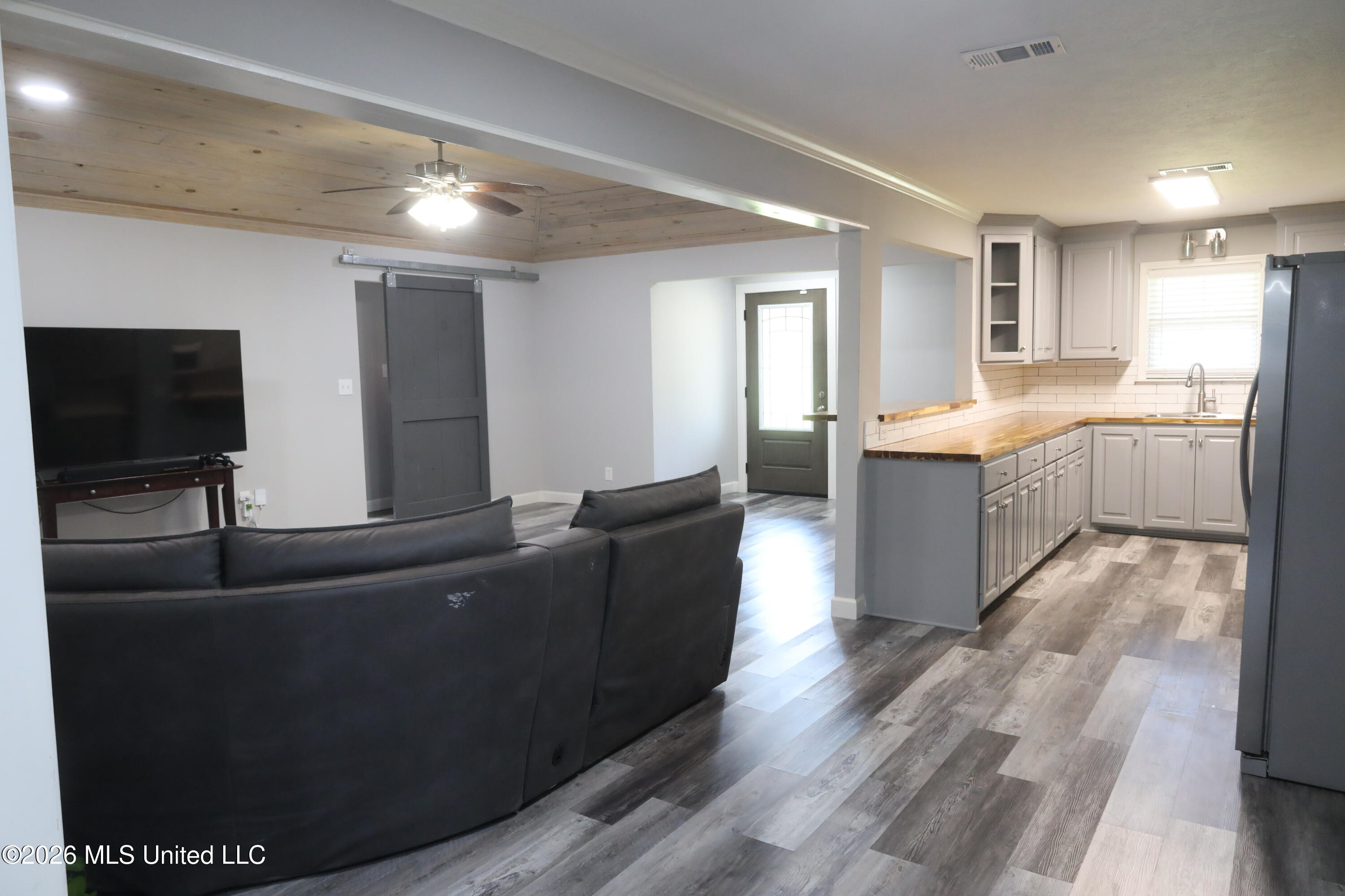67 Willowbrook Lane Property Photo 4