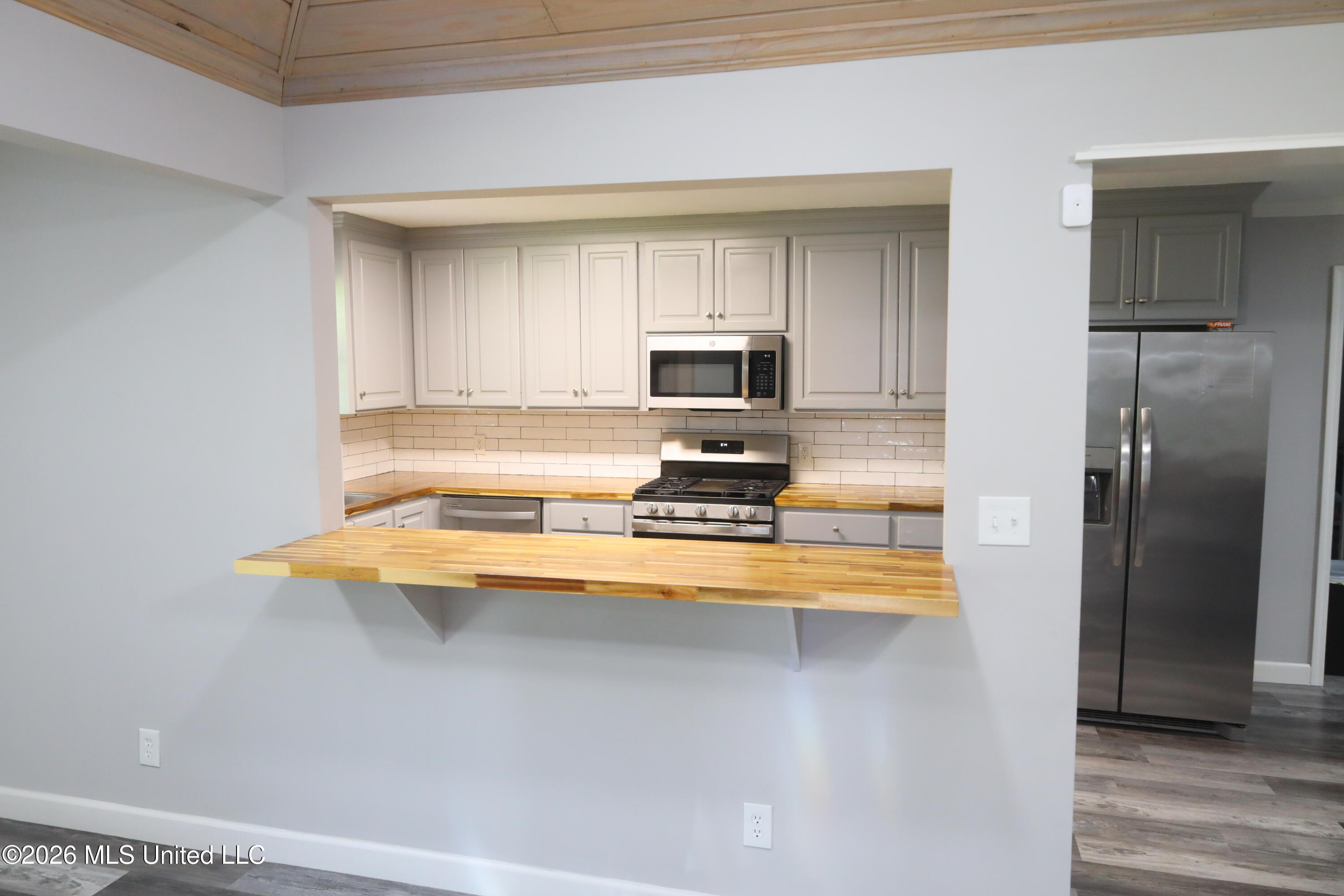 67 Willowbrook Lane Property Photo 6