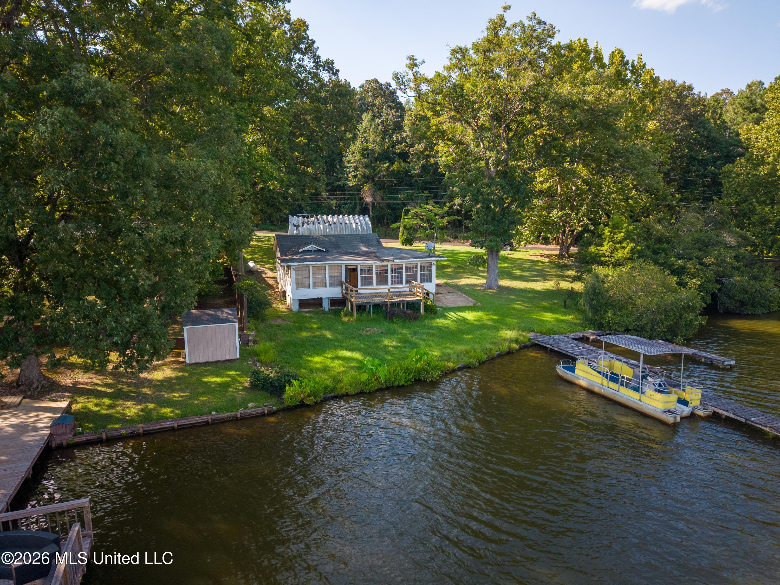 1385 Snow Lake Drive Property Photo 1