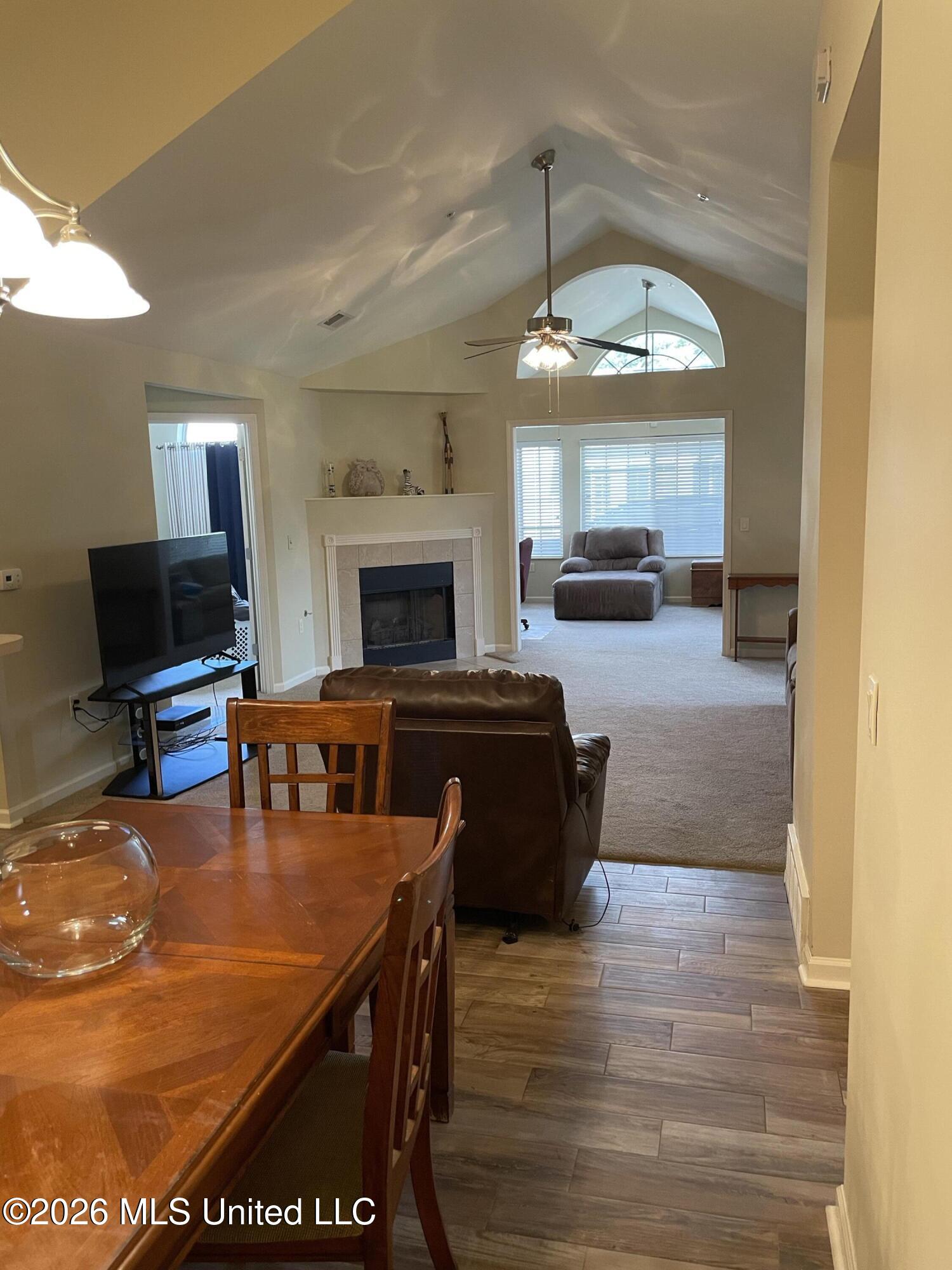 8925 Oak Branch Lane Property Photo 23