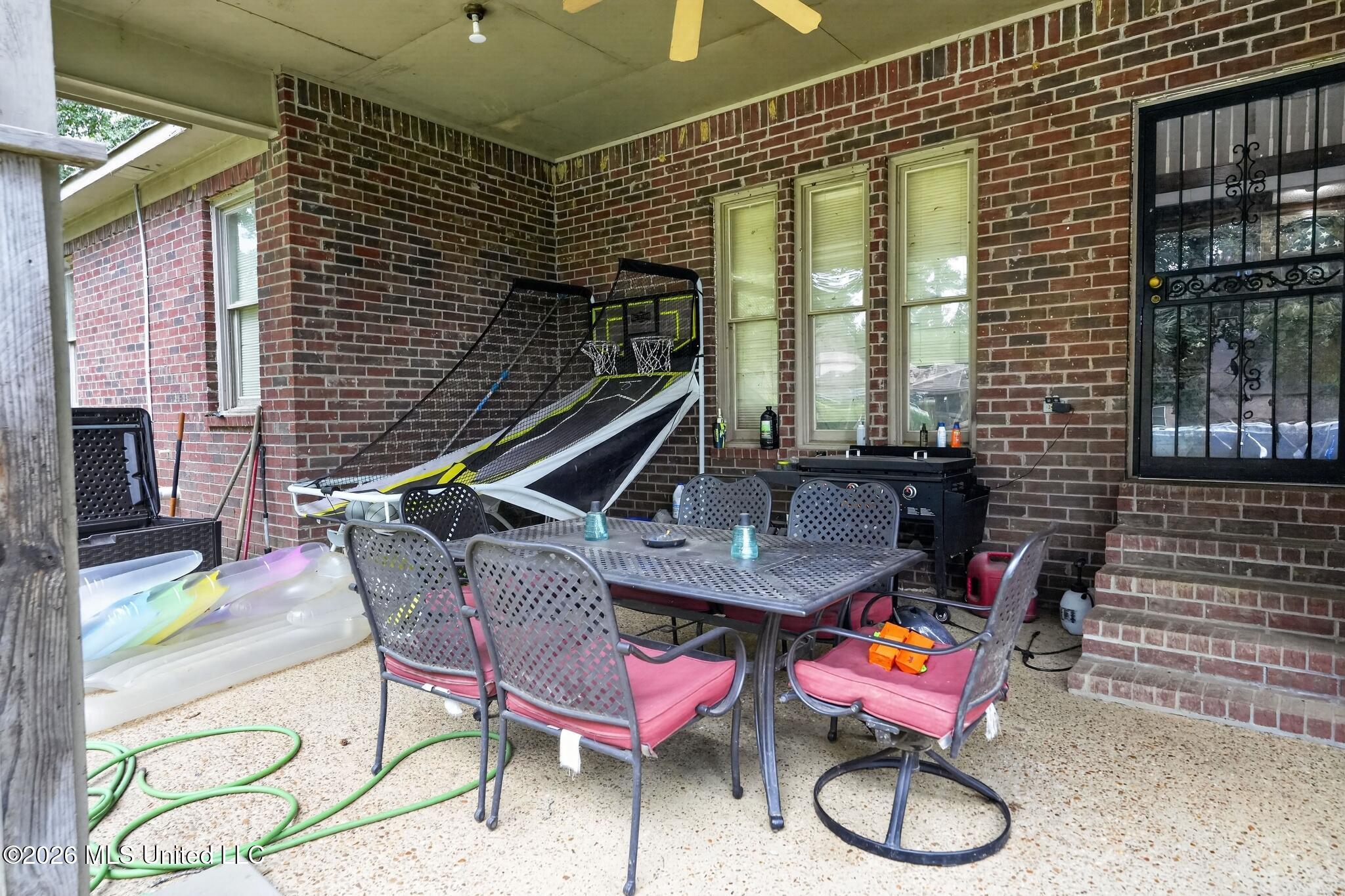7187 Austin Road Property Photo 4