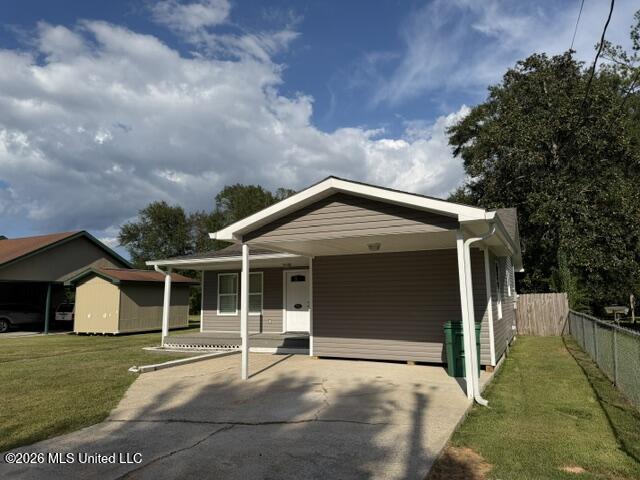 712 N Haugh Avenue Property Photo 3