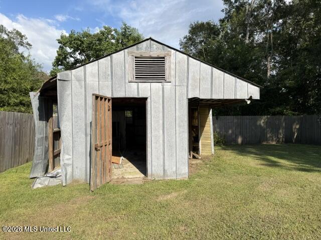 712 N Haugh Avenue Property Photo 28
