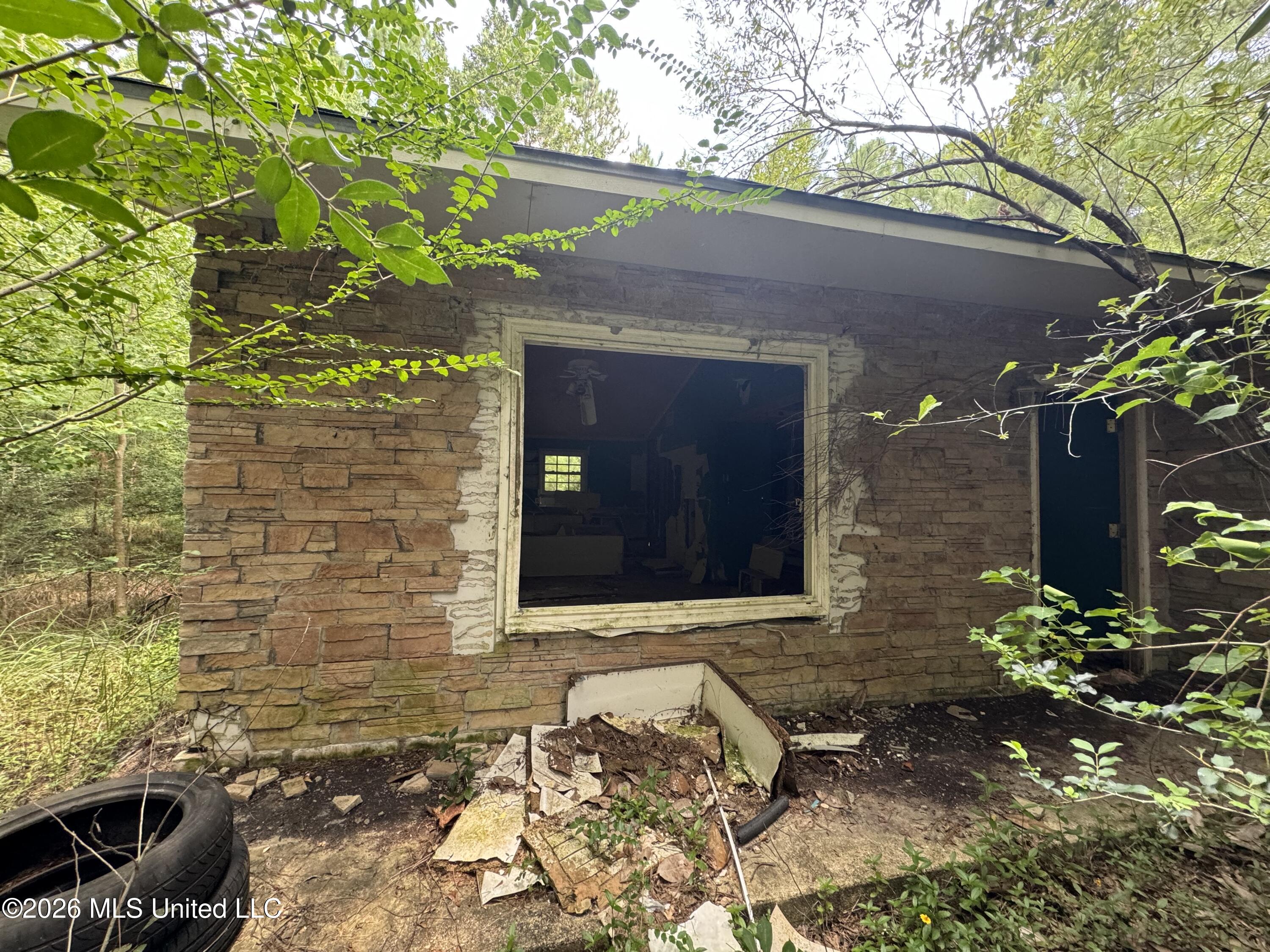 22074 Hightower Road Property Photo 3