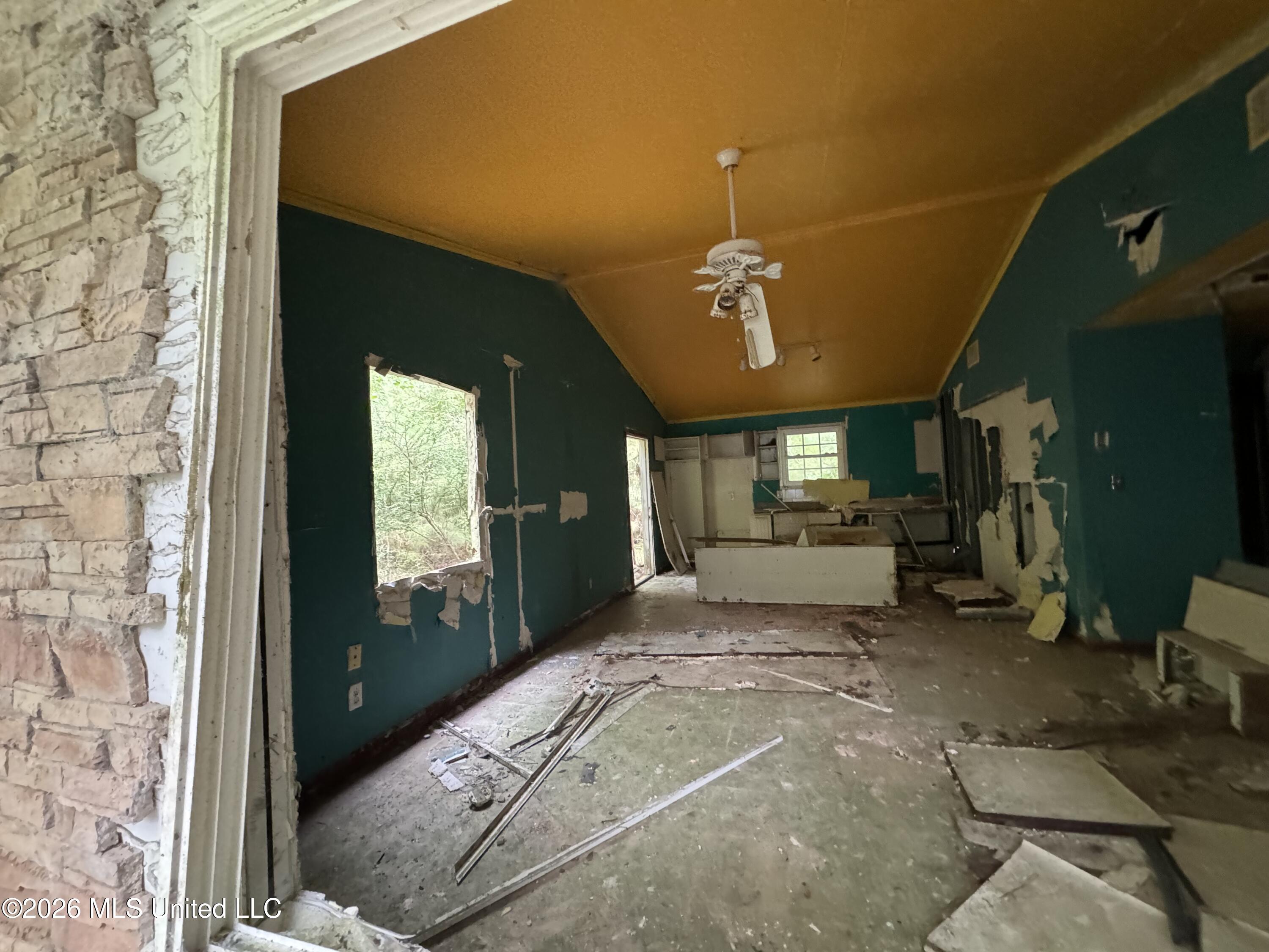 22074 Hightower Road Property Photo 5