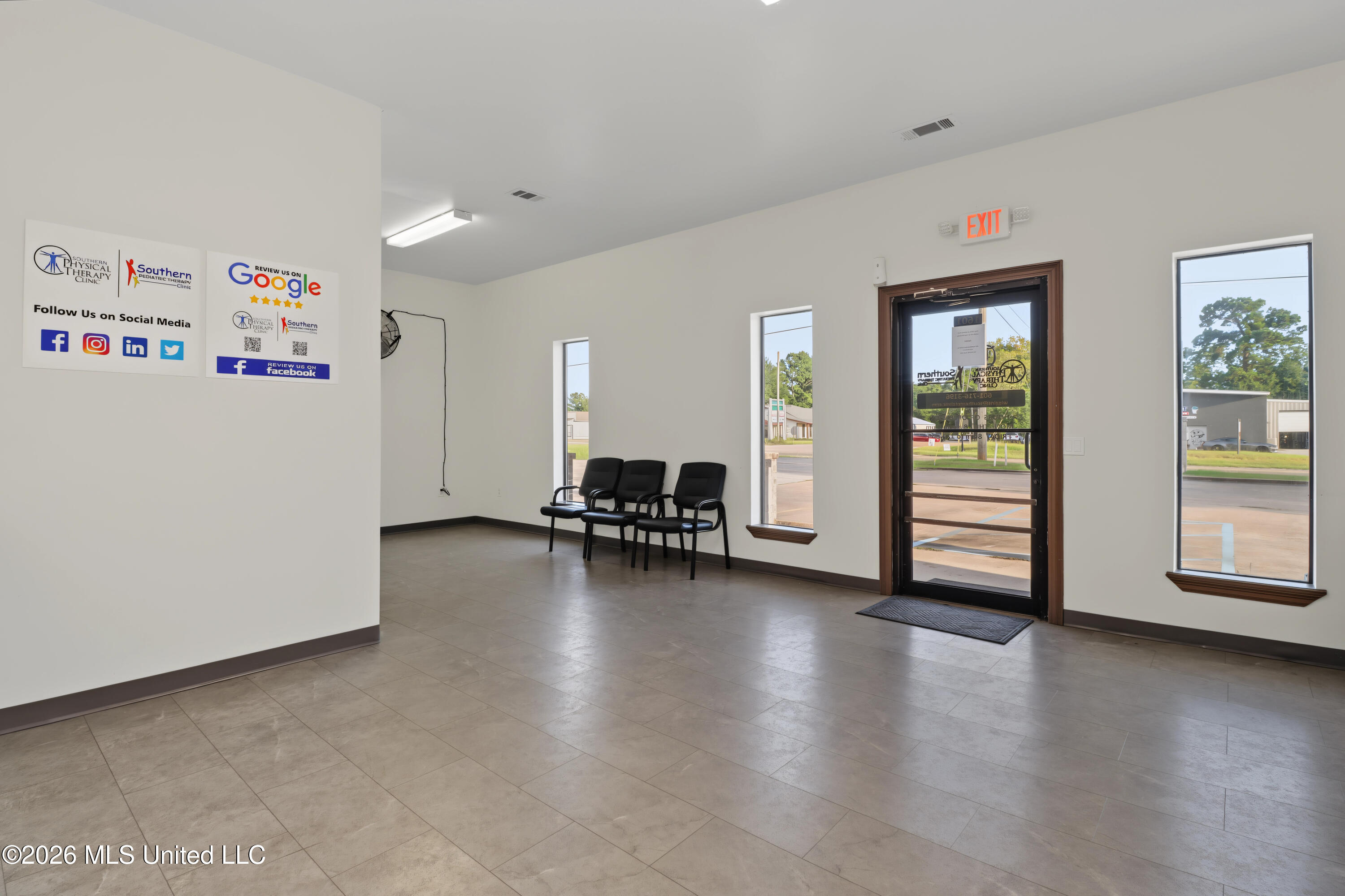 1601 W Central Avenue Property Photo 6