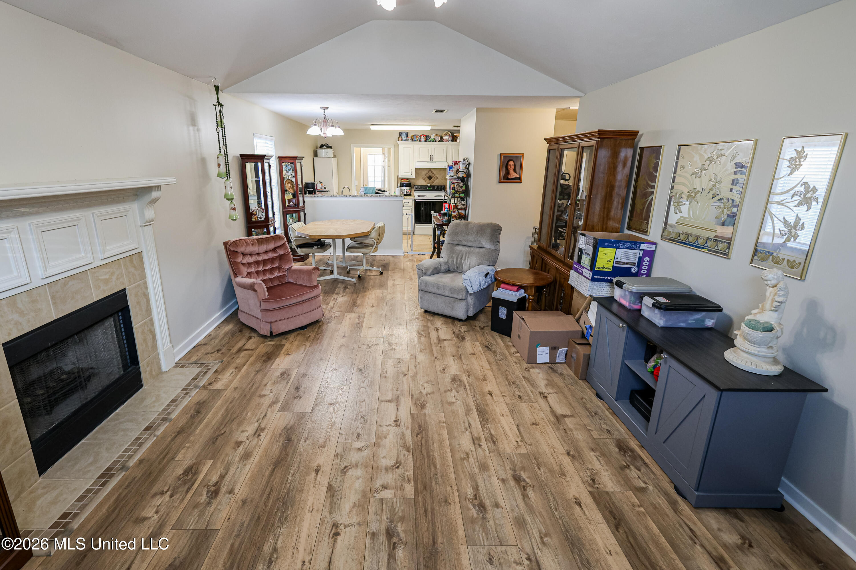 486 Mockingbird Circle Property Photo 8