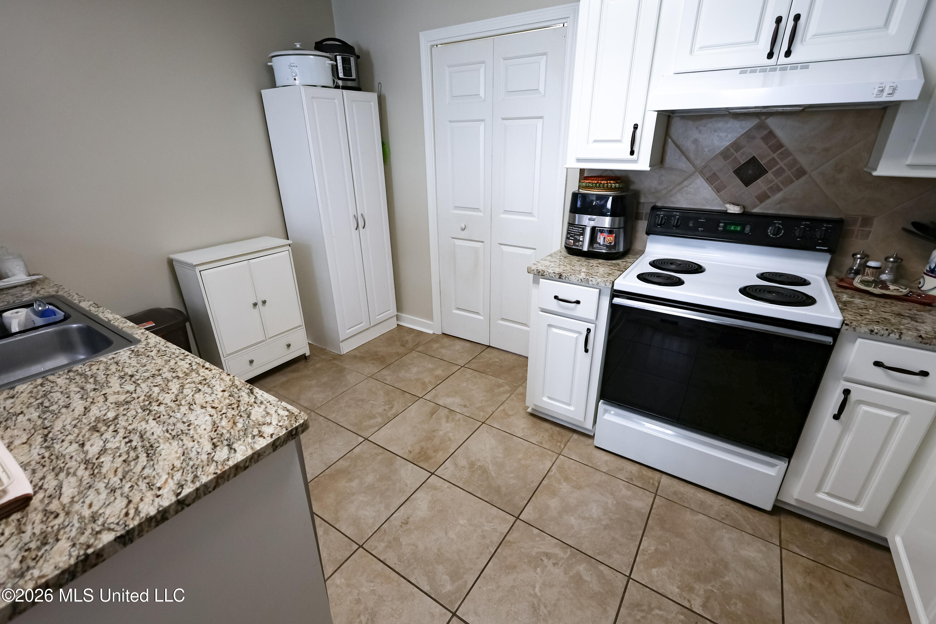 486 Mockingbird Circle Property Photo 11
