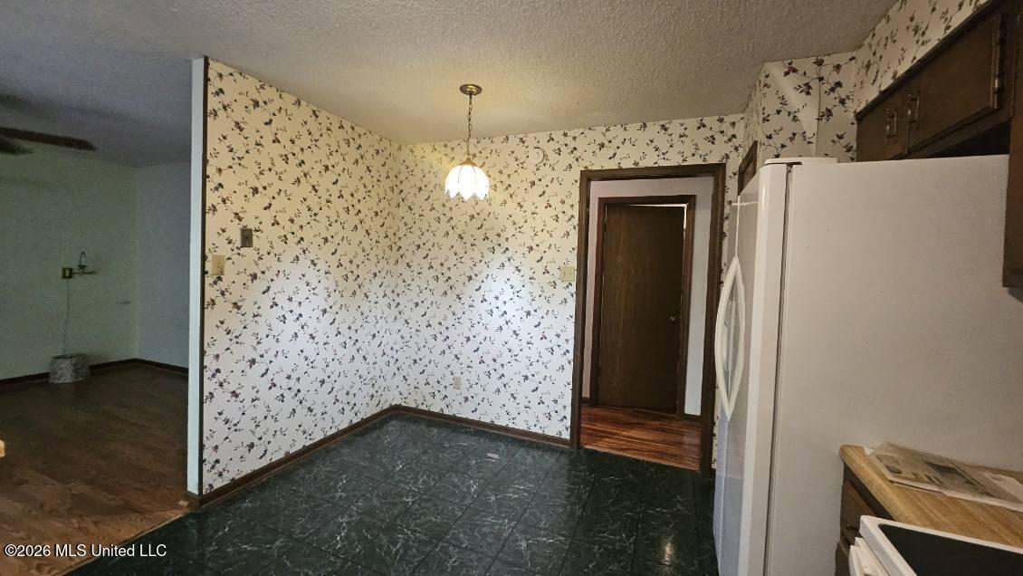 552 Central Avenue Property Photo 7