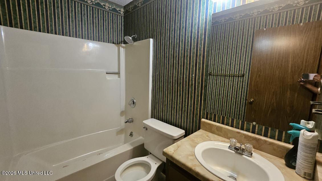 552 Central Avenue Property Photo 11
