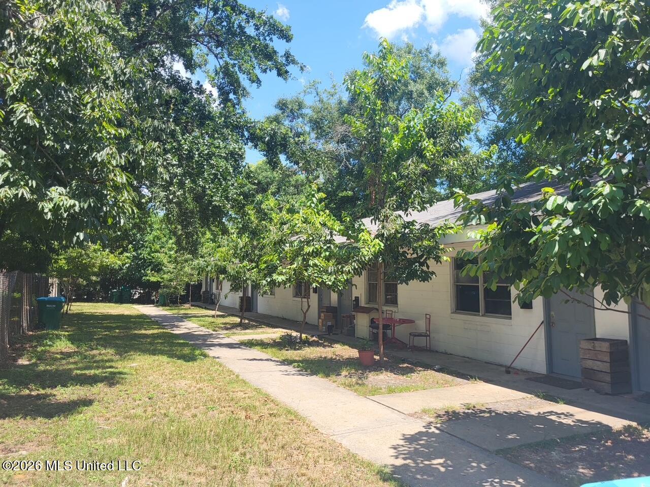 1114 43rd Avenue Property Photo 3