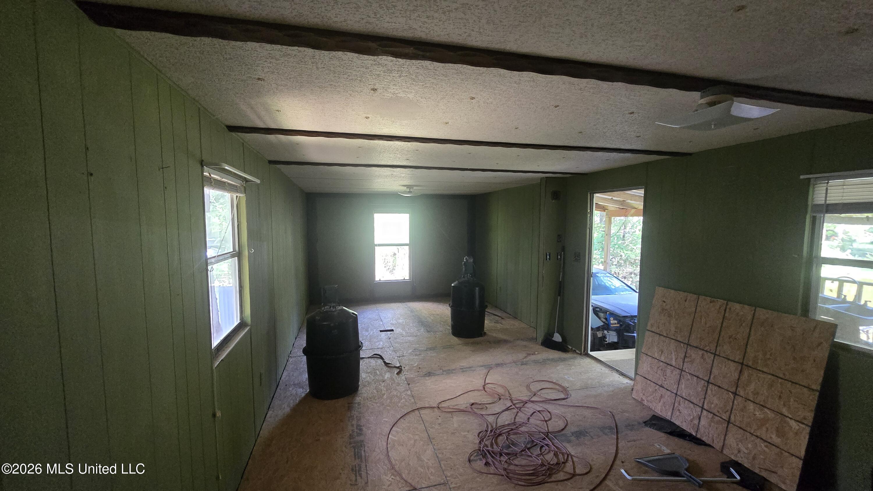 3190 Ne Quentin Tower Road Property Photo 8