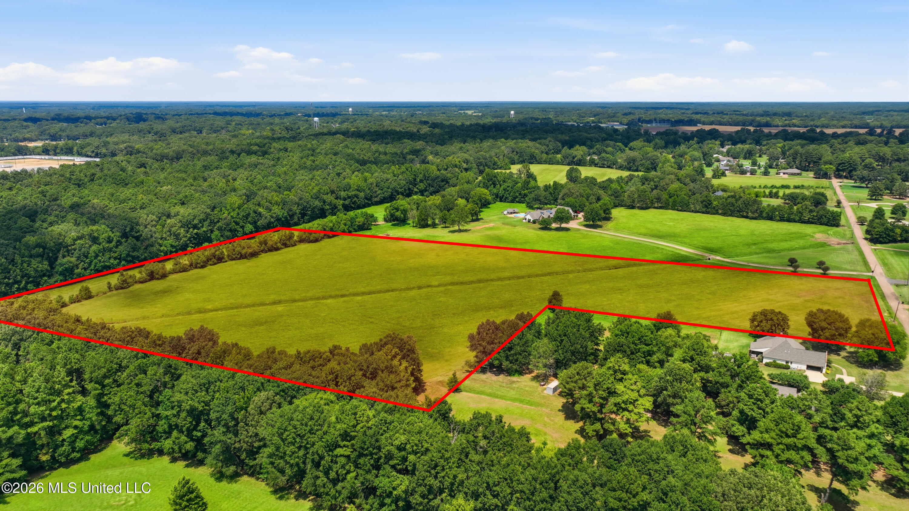 428 Country Club Road Property Photo 2