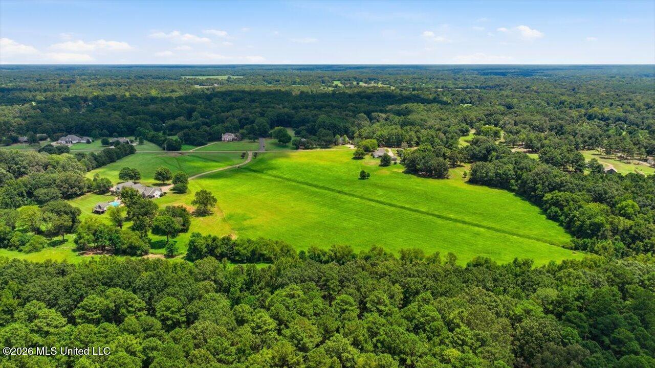 428 Country Club Road Property Photo 11