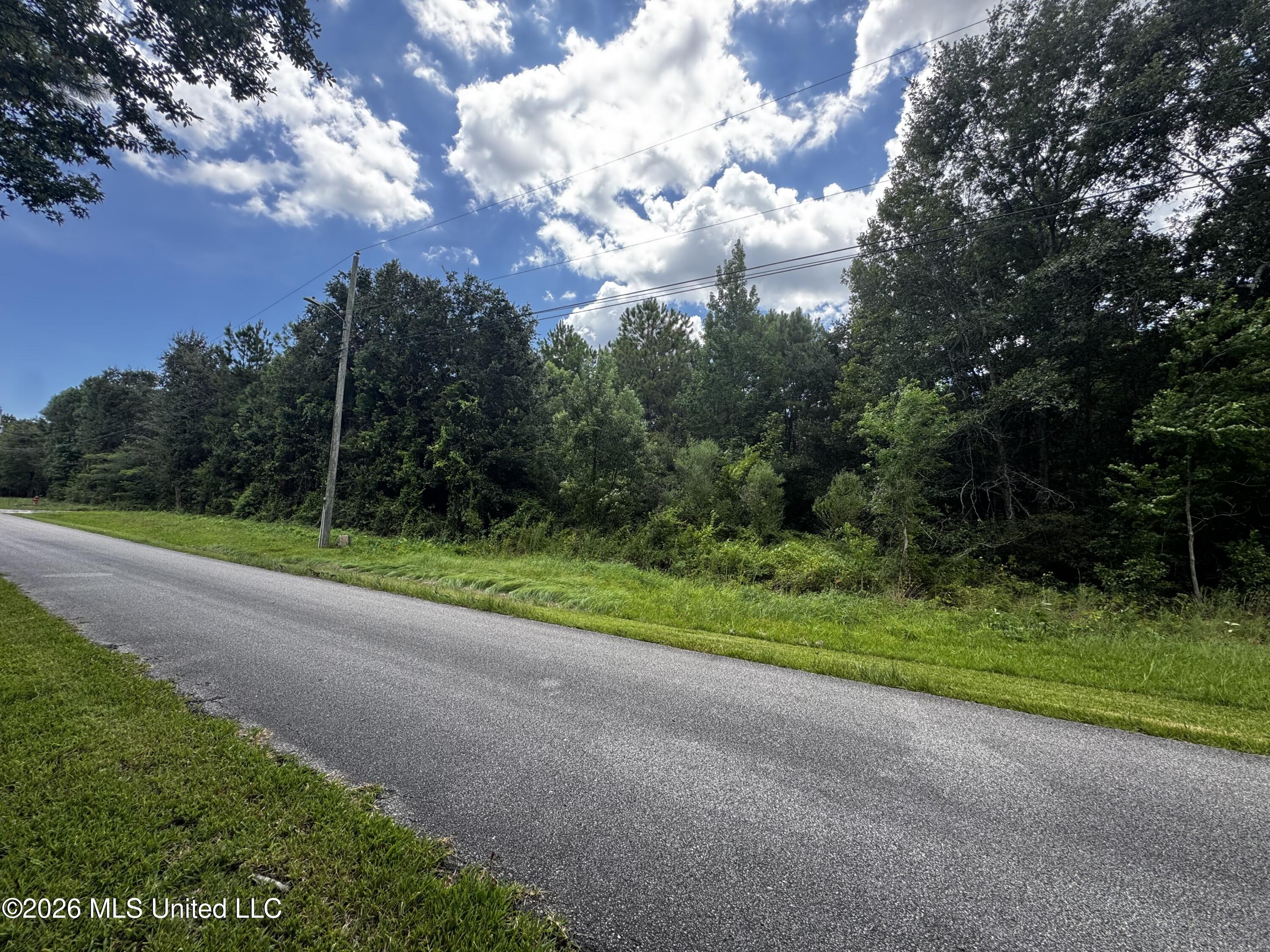 601 Brown Avenue Property Photo 4
