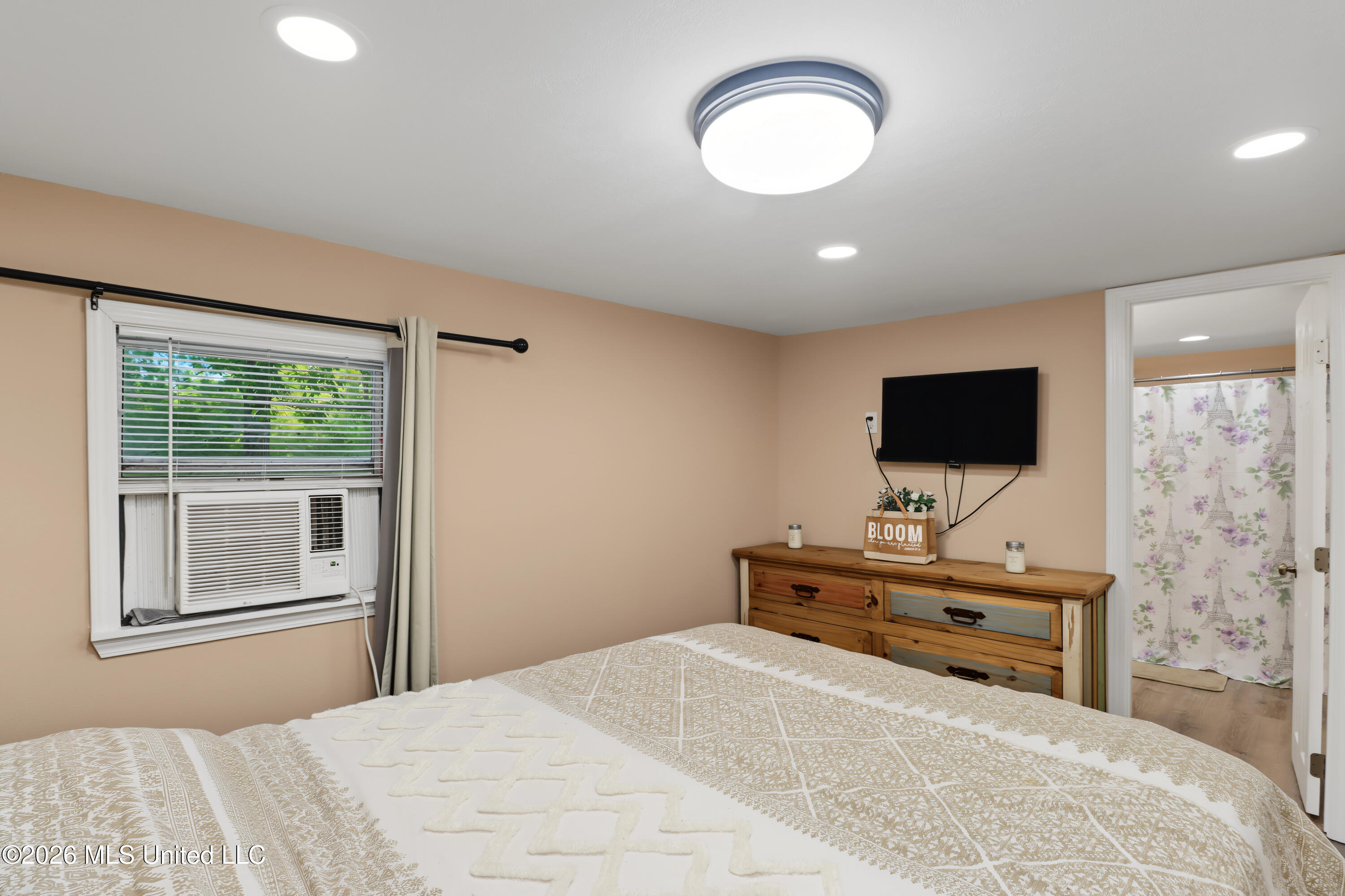 8 Woods Road Property Photo 9