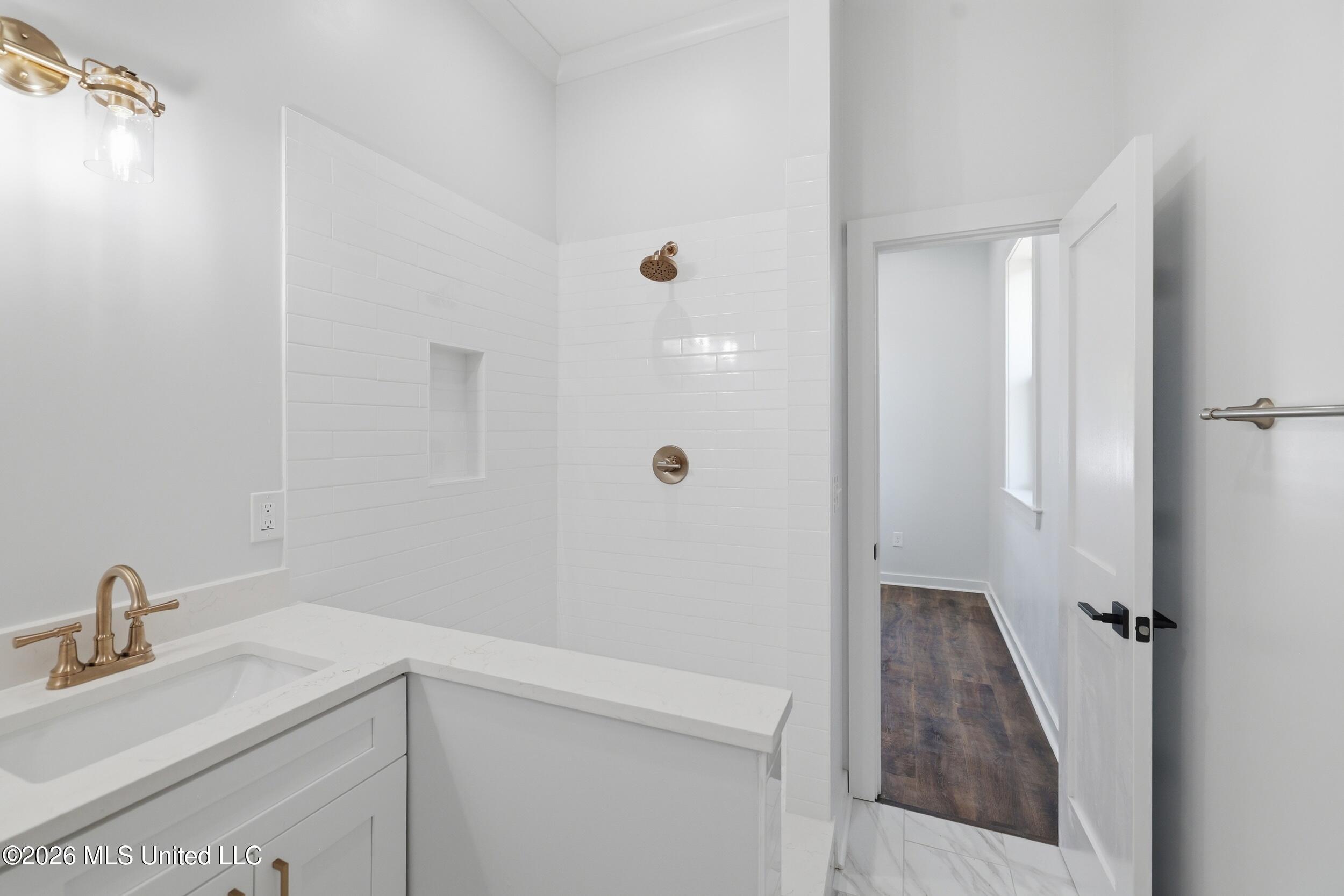 121 Keller Avenue Property Photo 28