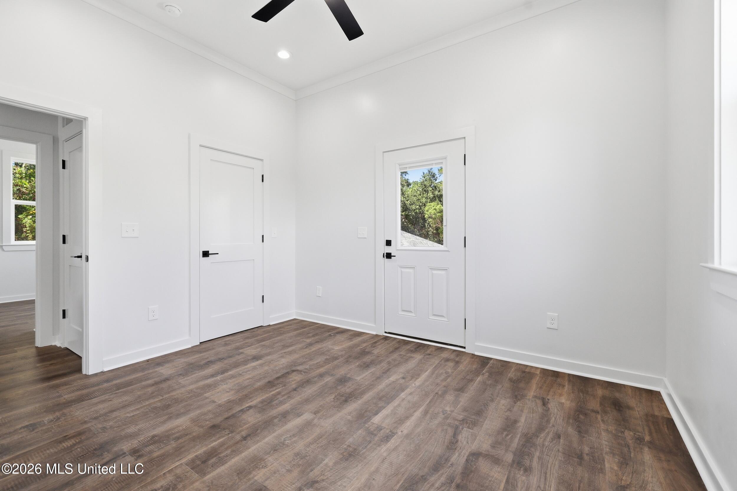 121 Keller Avenue Property Photo 32
