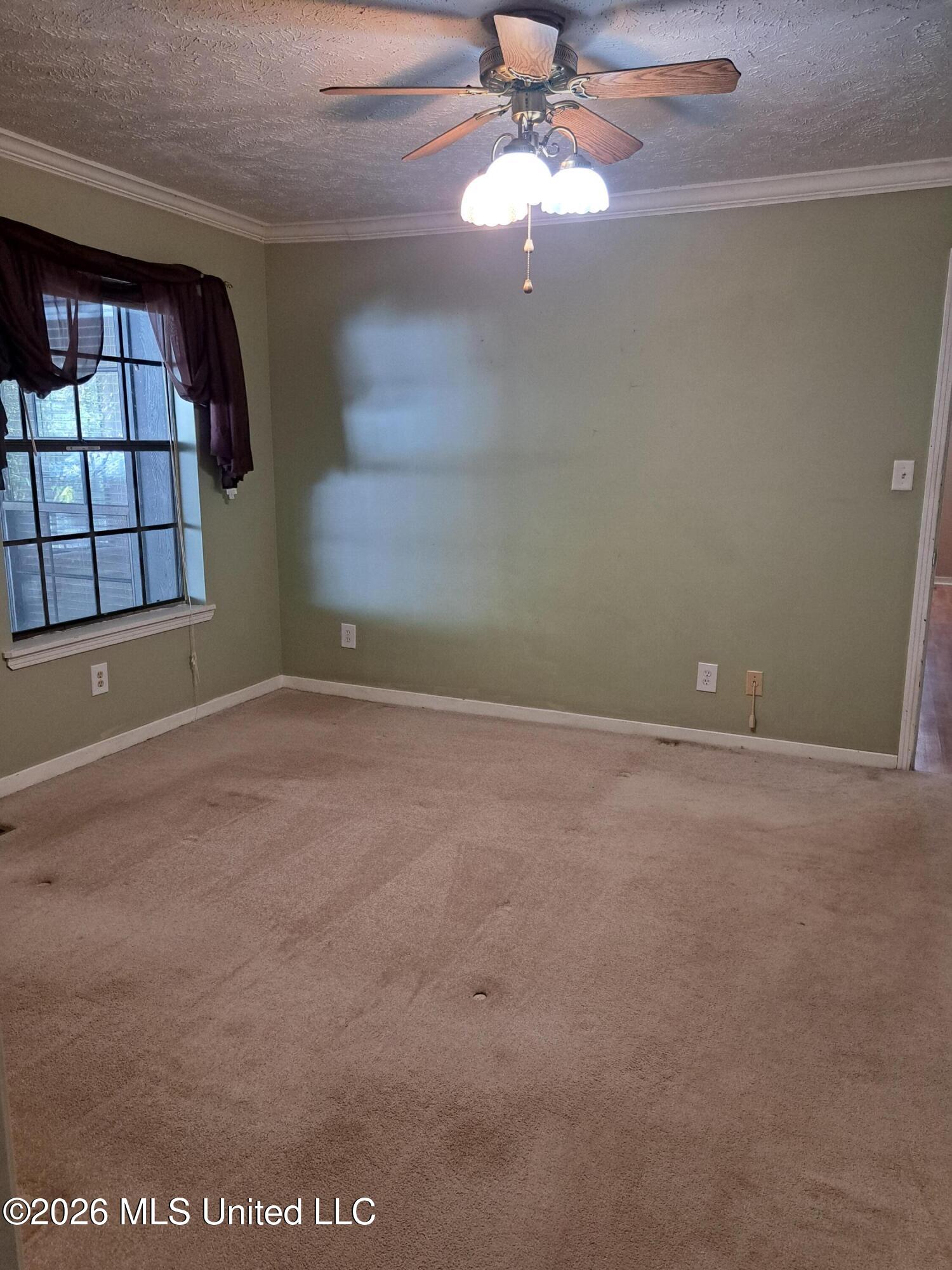 708 Laney Drive Property Photo 8