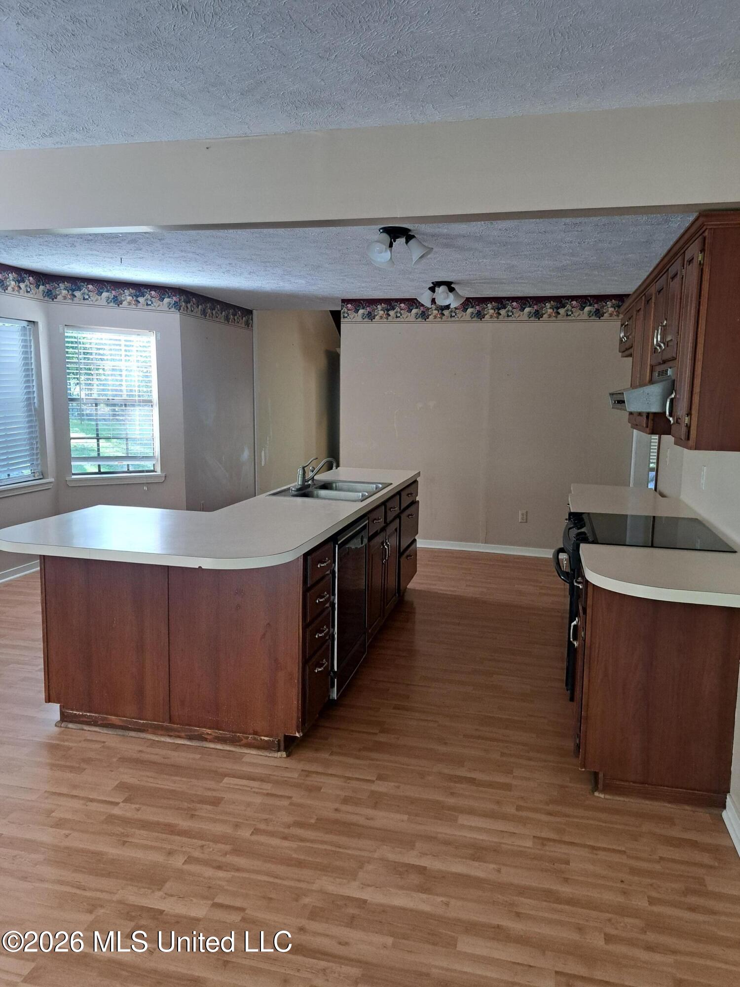708 Laney Drive Property Photo 10