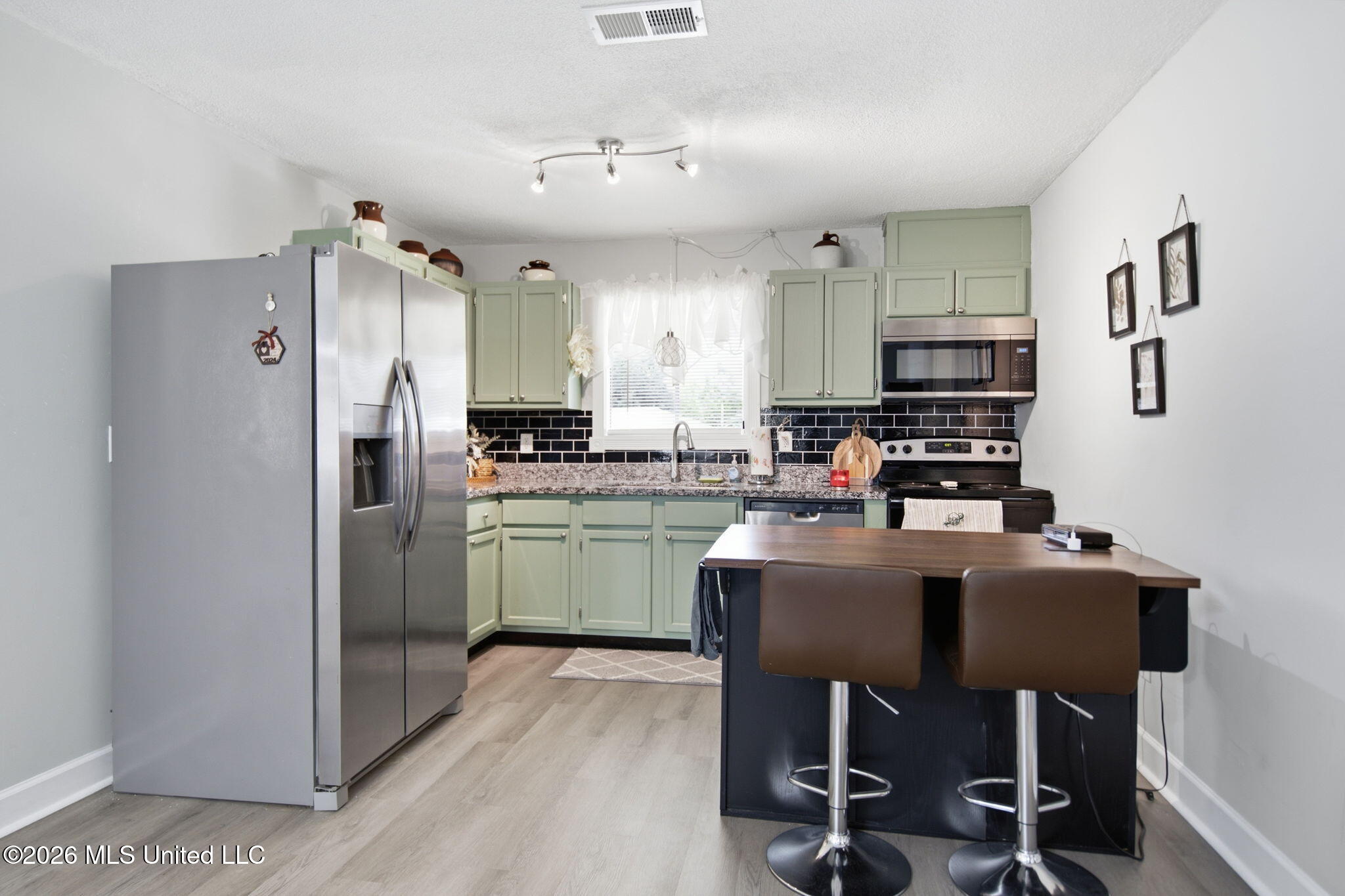 15504 Brandon Drive Property Photo 8