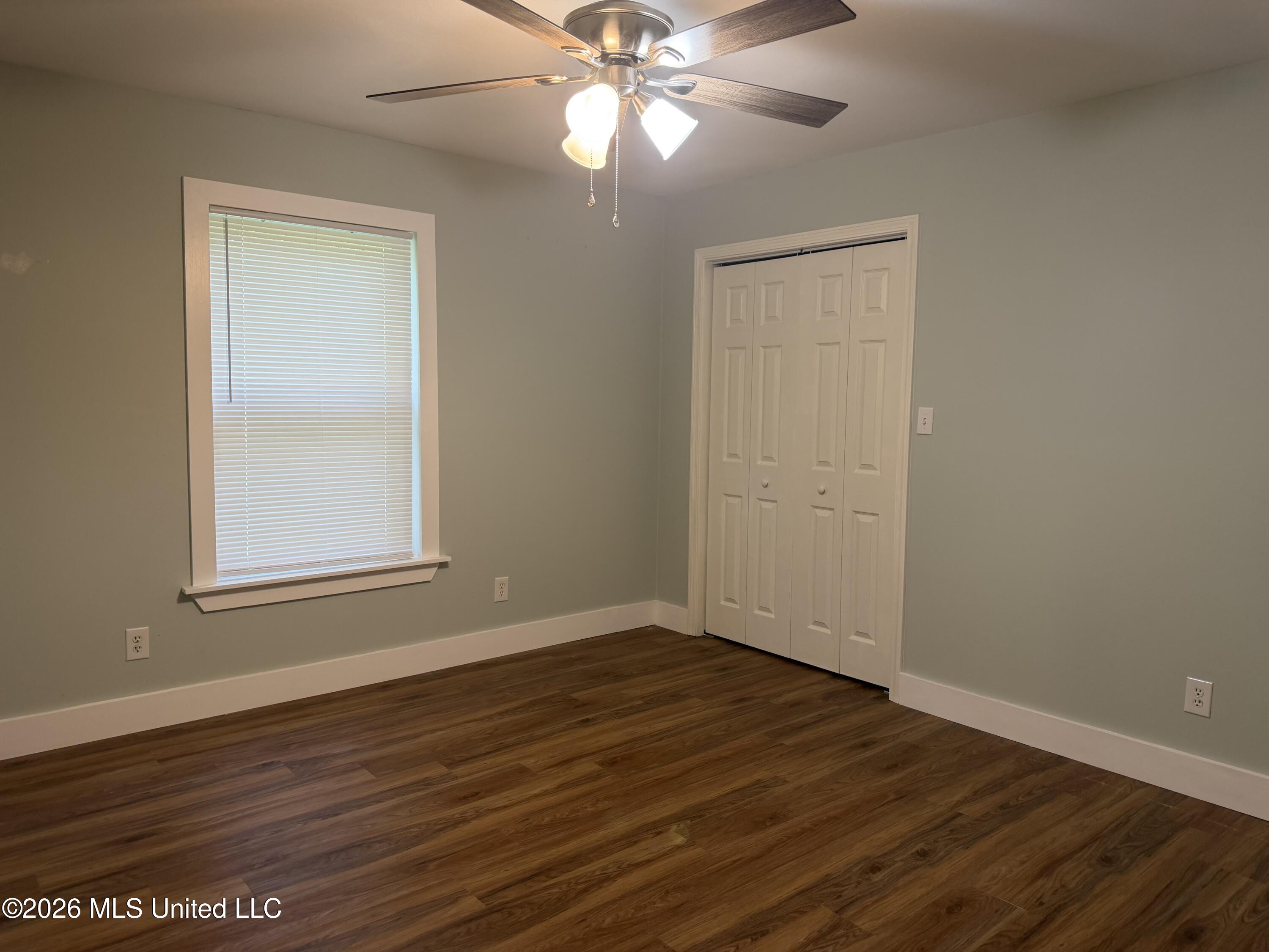412 Robert Street Property Photo 13