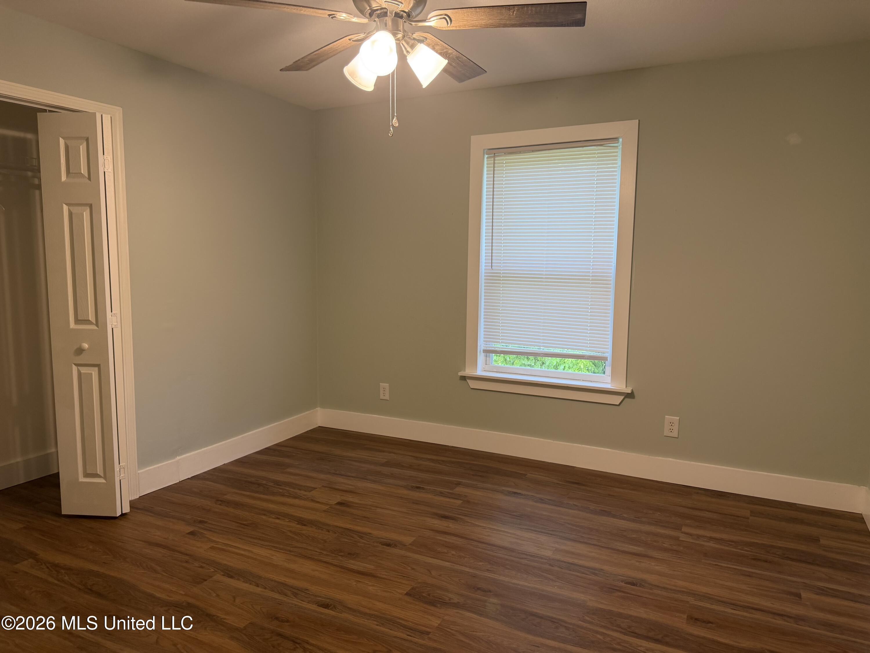 412 Robert Street Property Photo 14