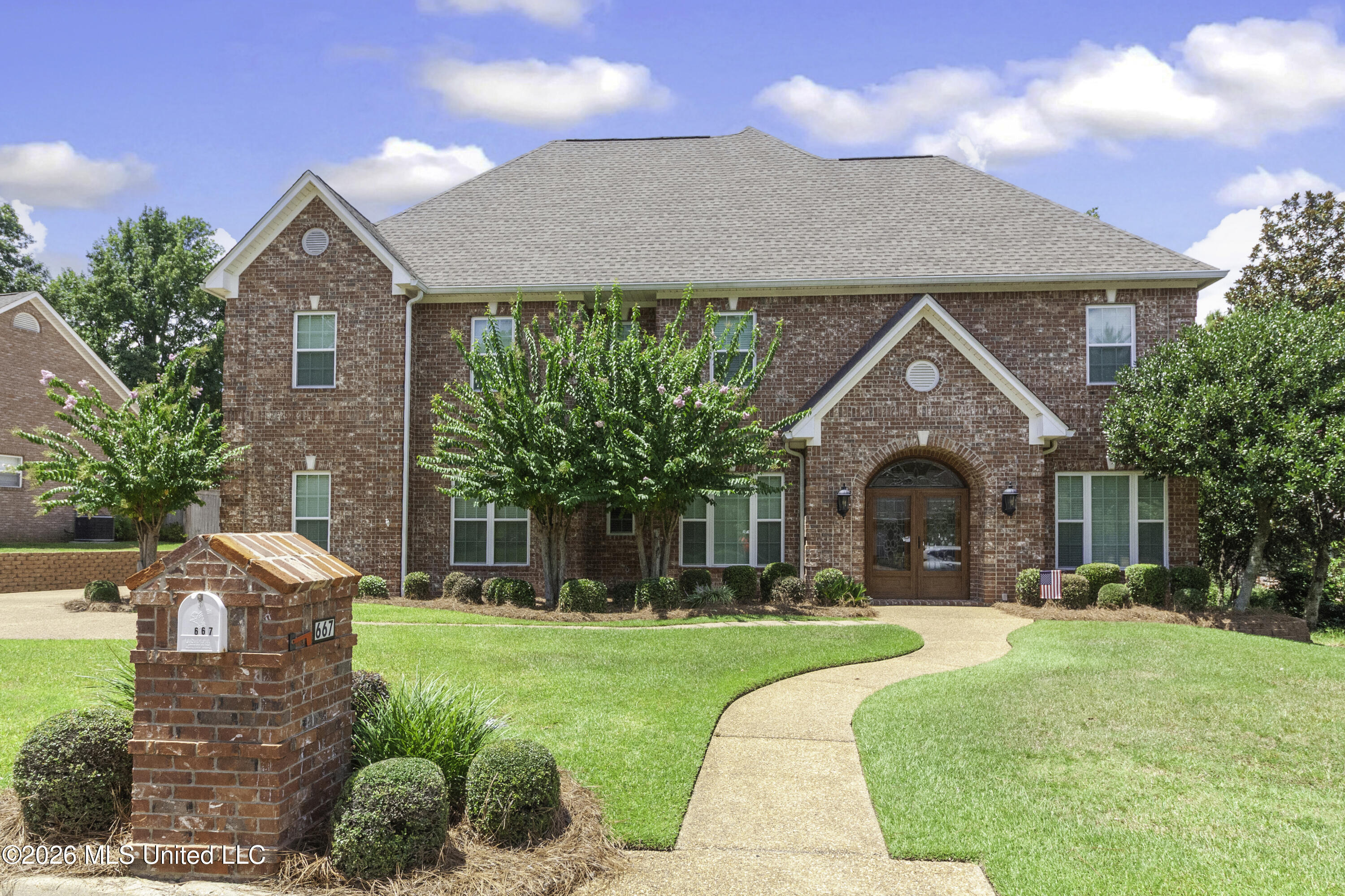 667 April Sound Property Photo 2