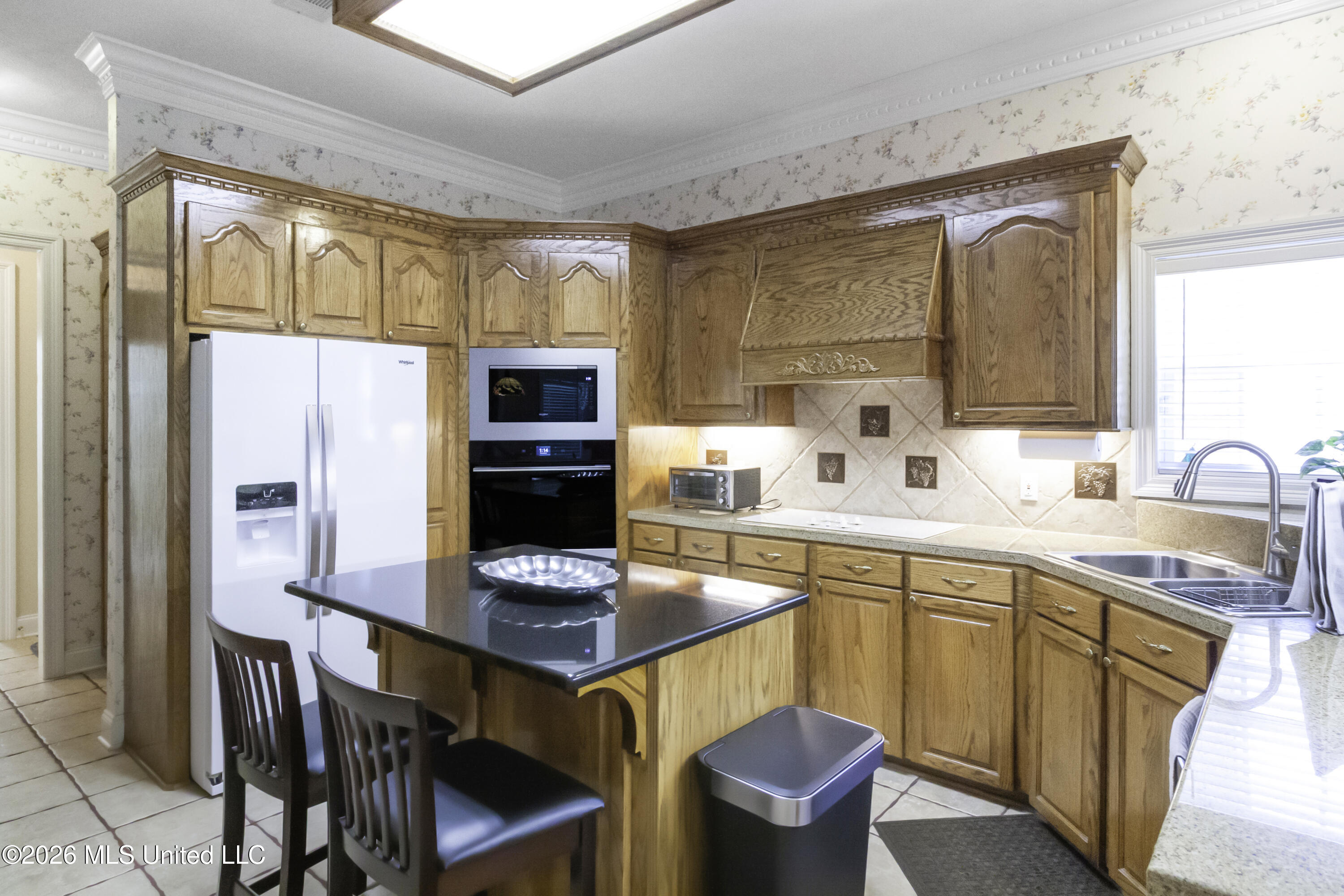 667 April Sound Property Photo 17