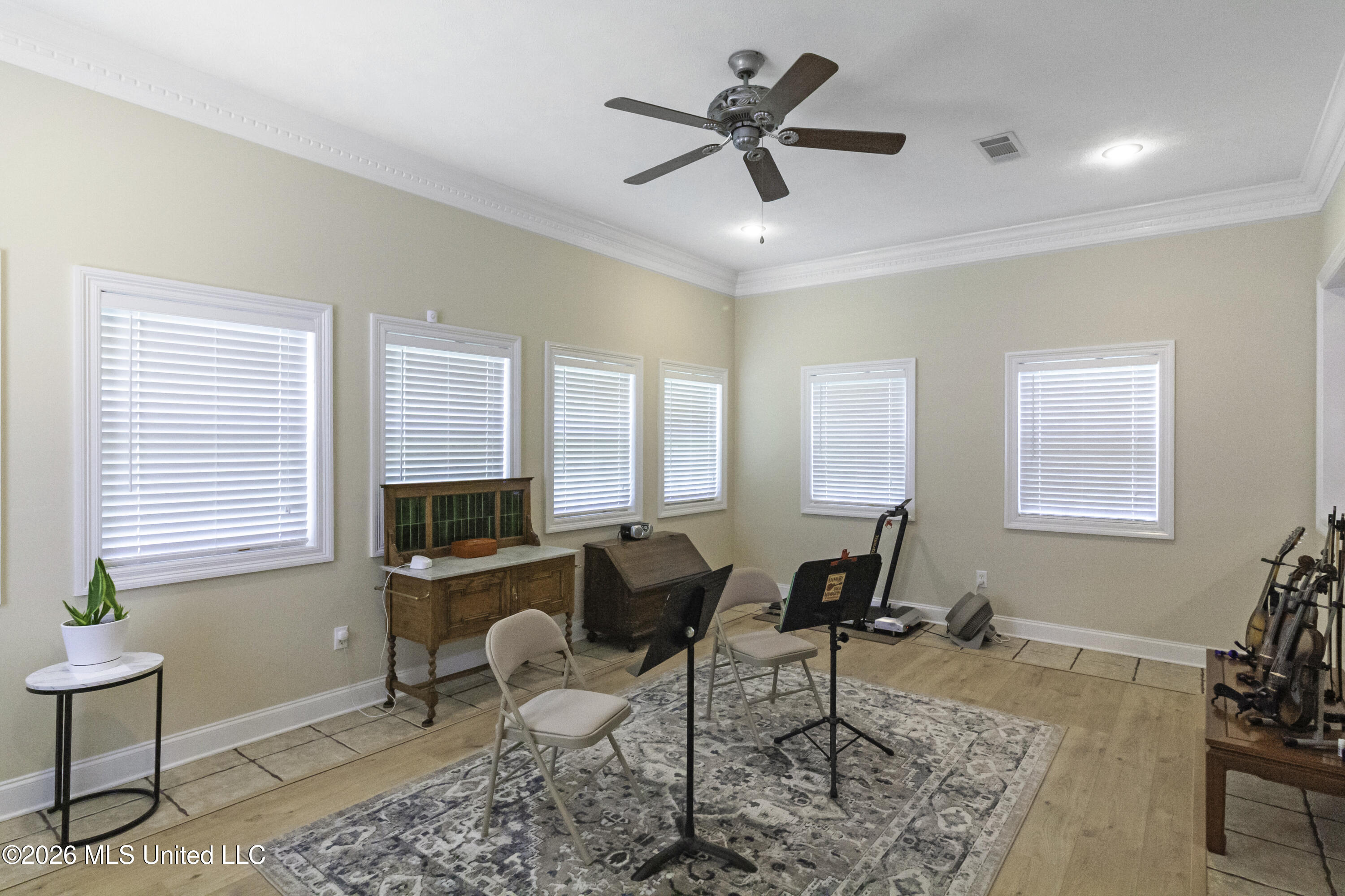 667 April Sound Property Photo 23