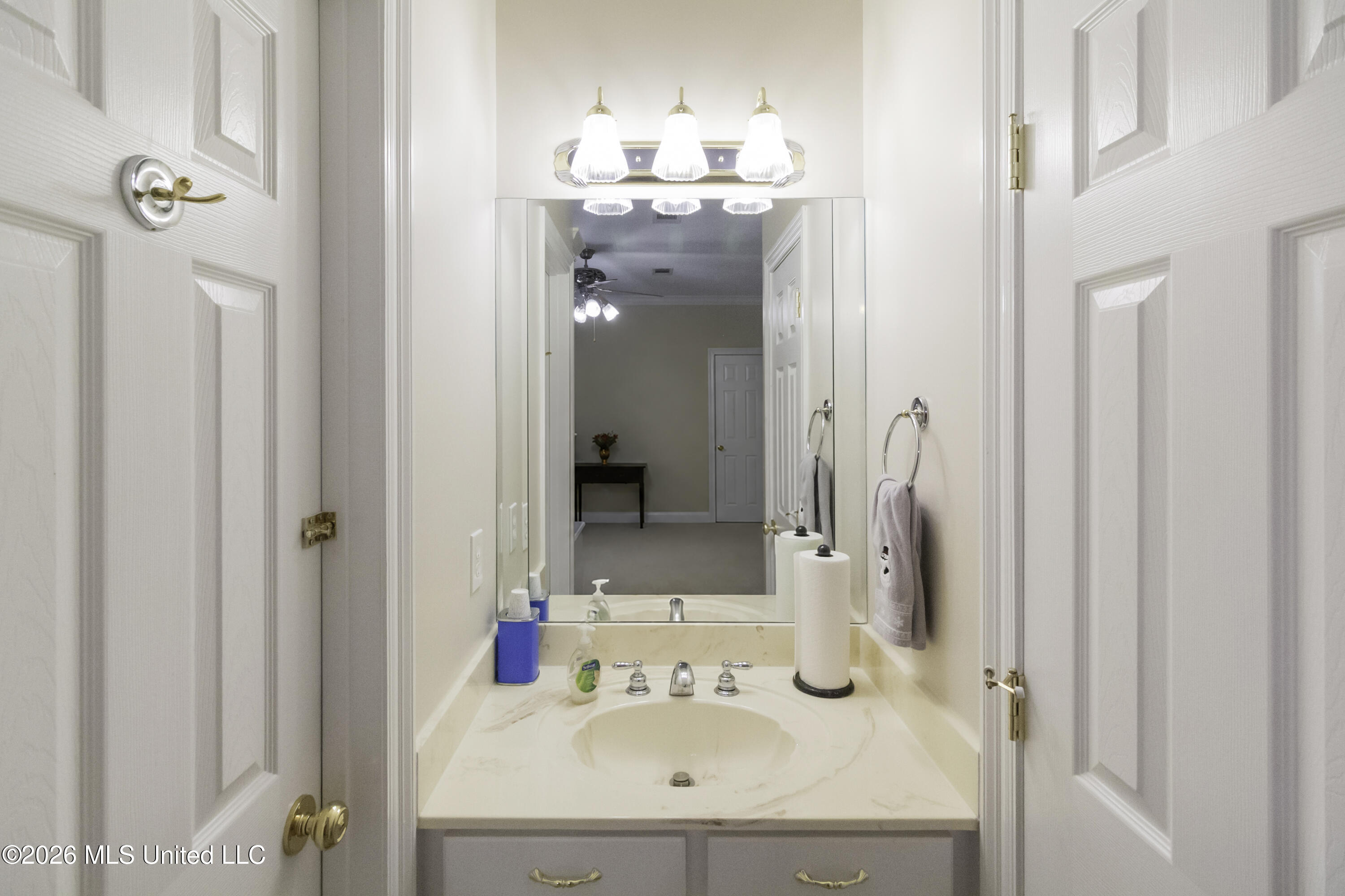 667 April Sound Property Photo 38
