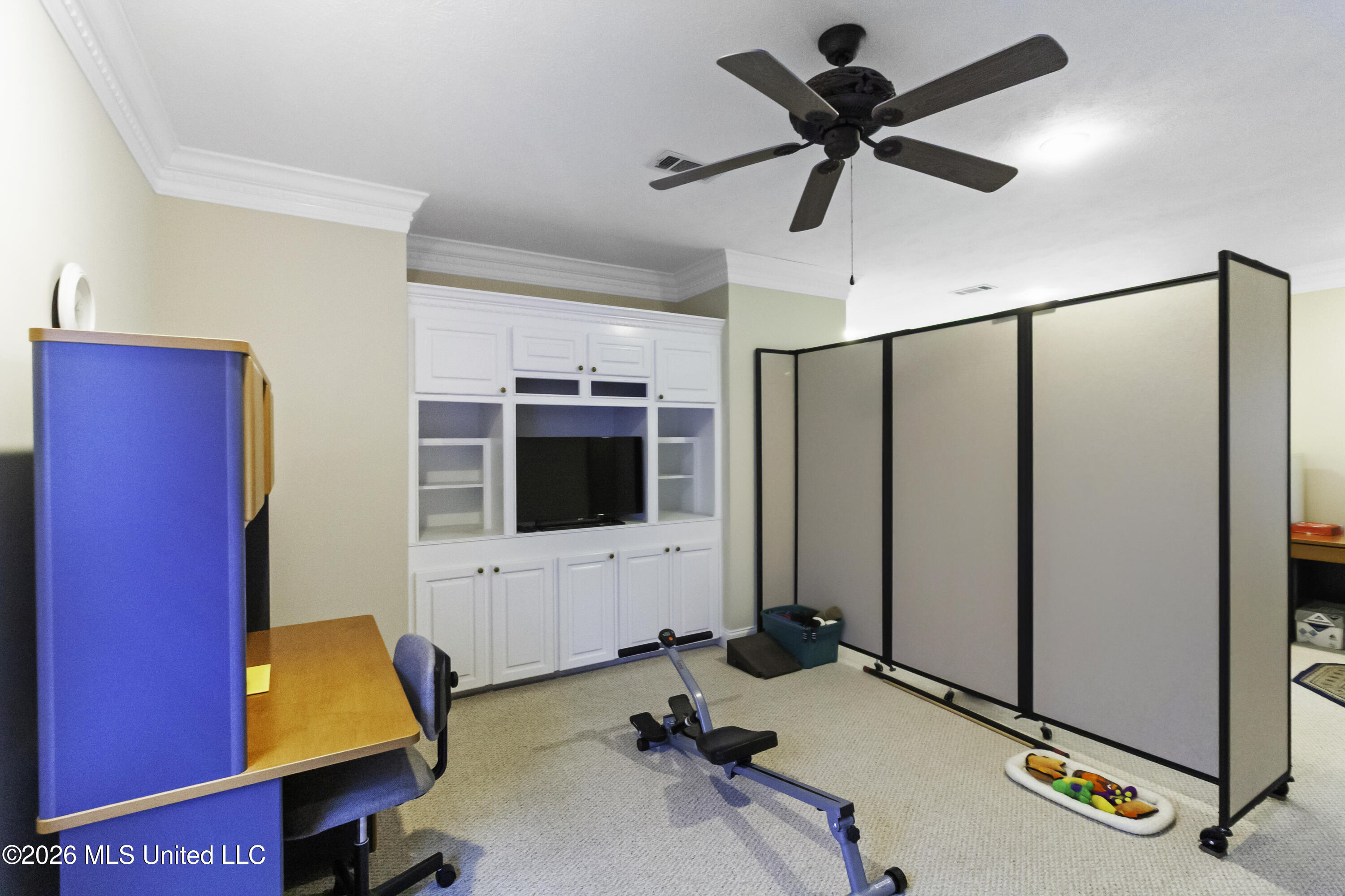 667 April Sound Property Photo 42
