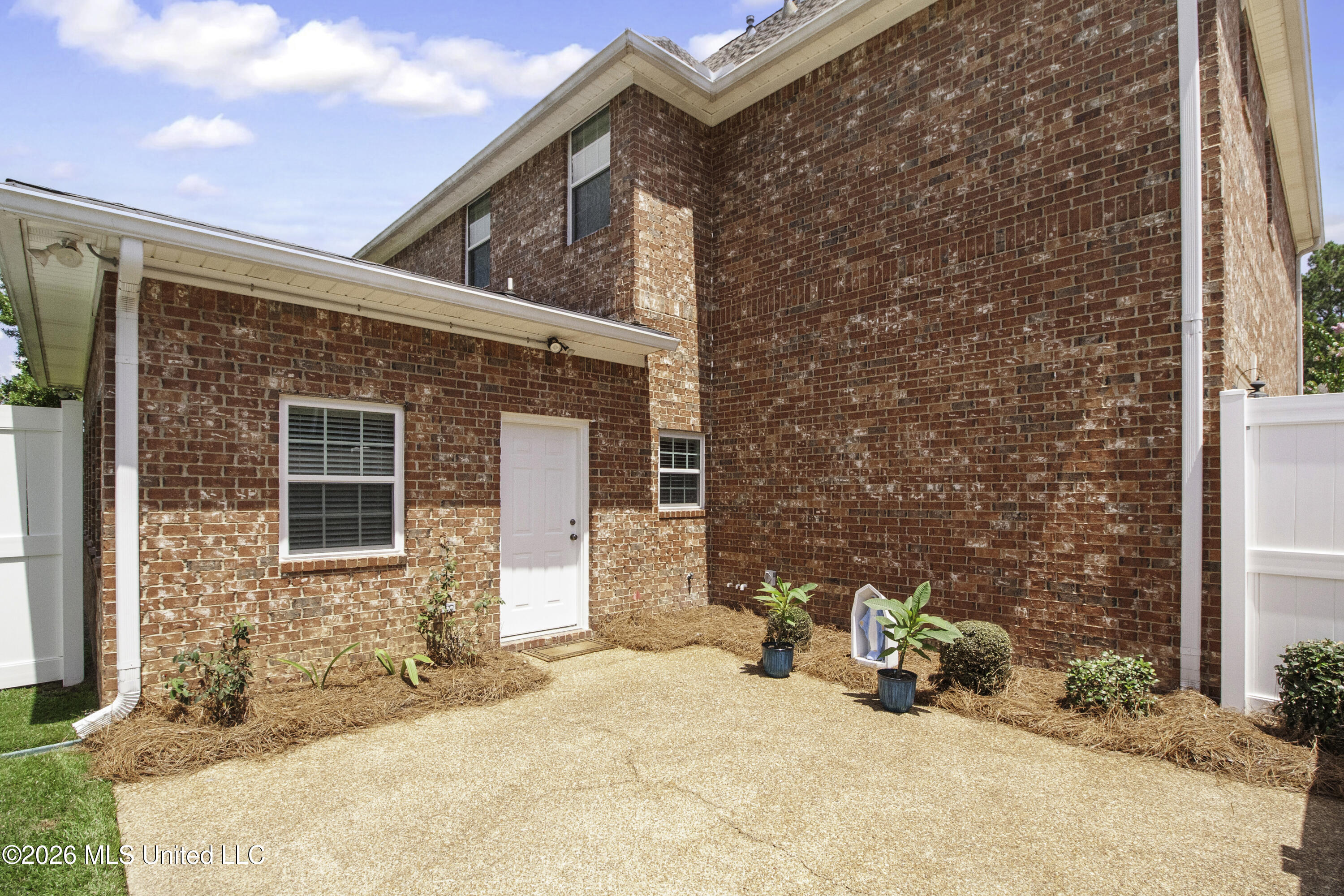 667 April Sound Property Photo 50