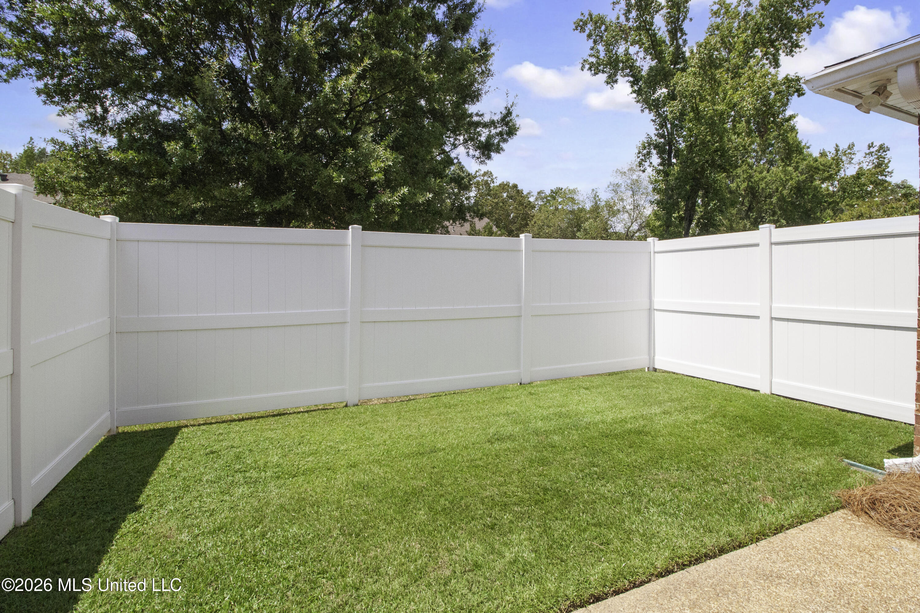 667 April Sound Property Photo 52