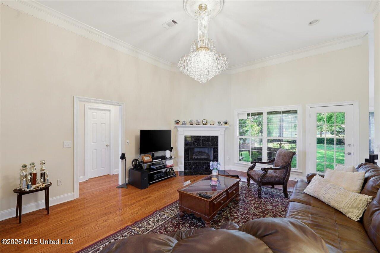 519 Planters Drive Property Photo 6
