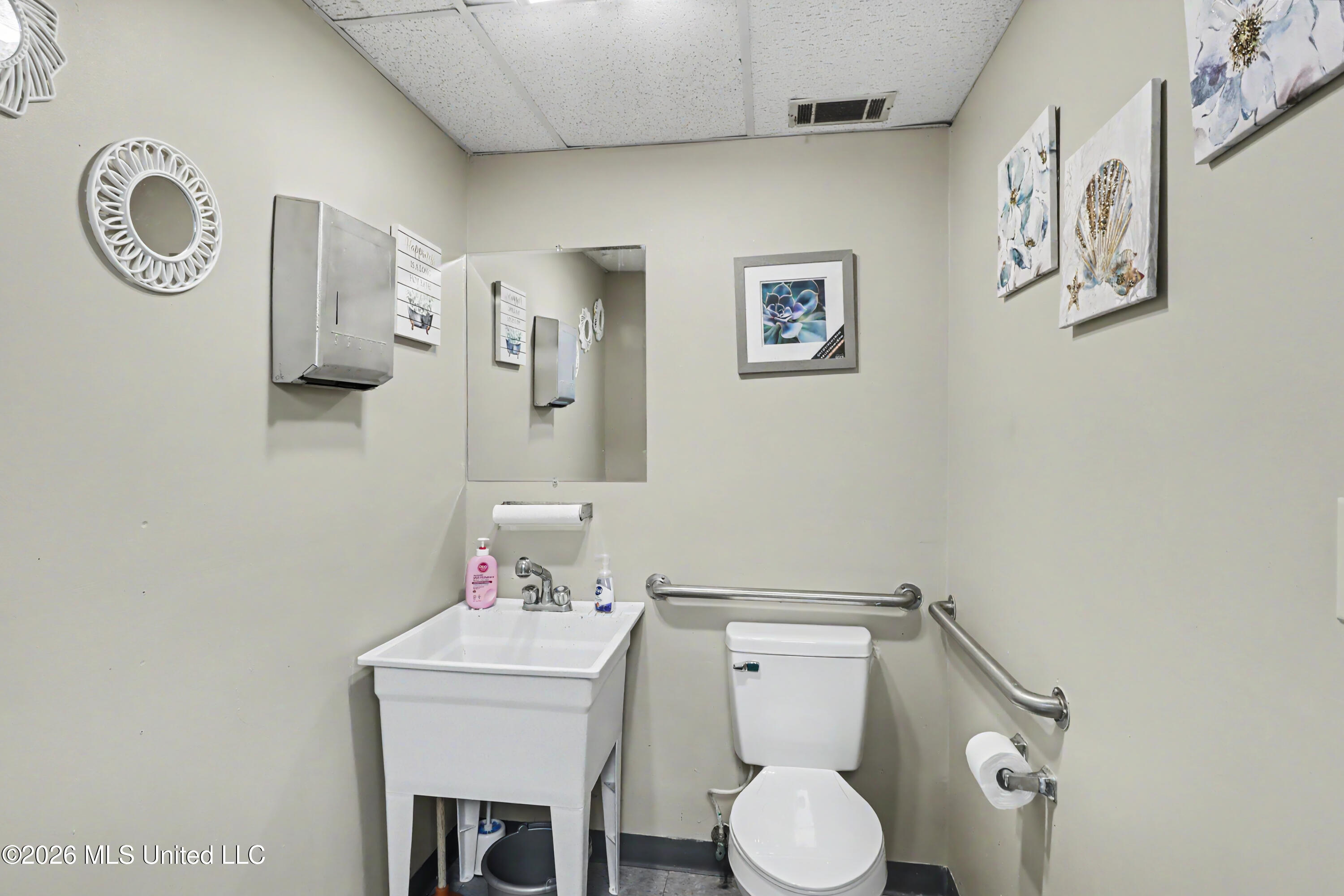 1405 Aston Avenue Property Photo 29