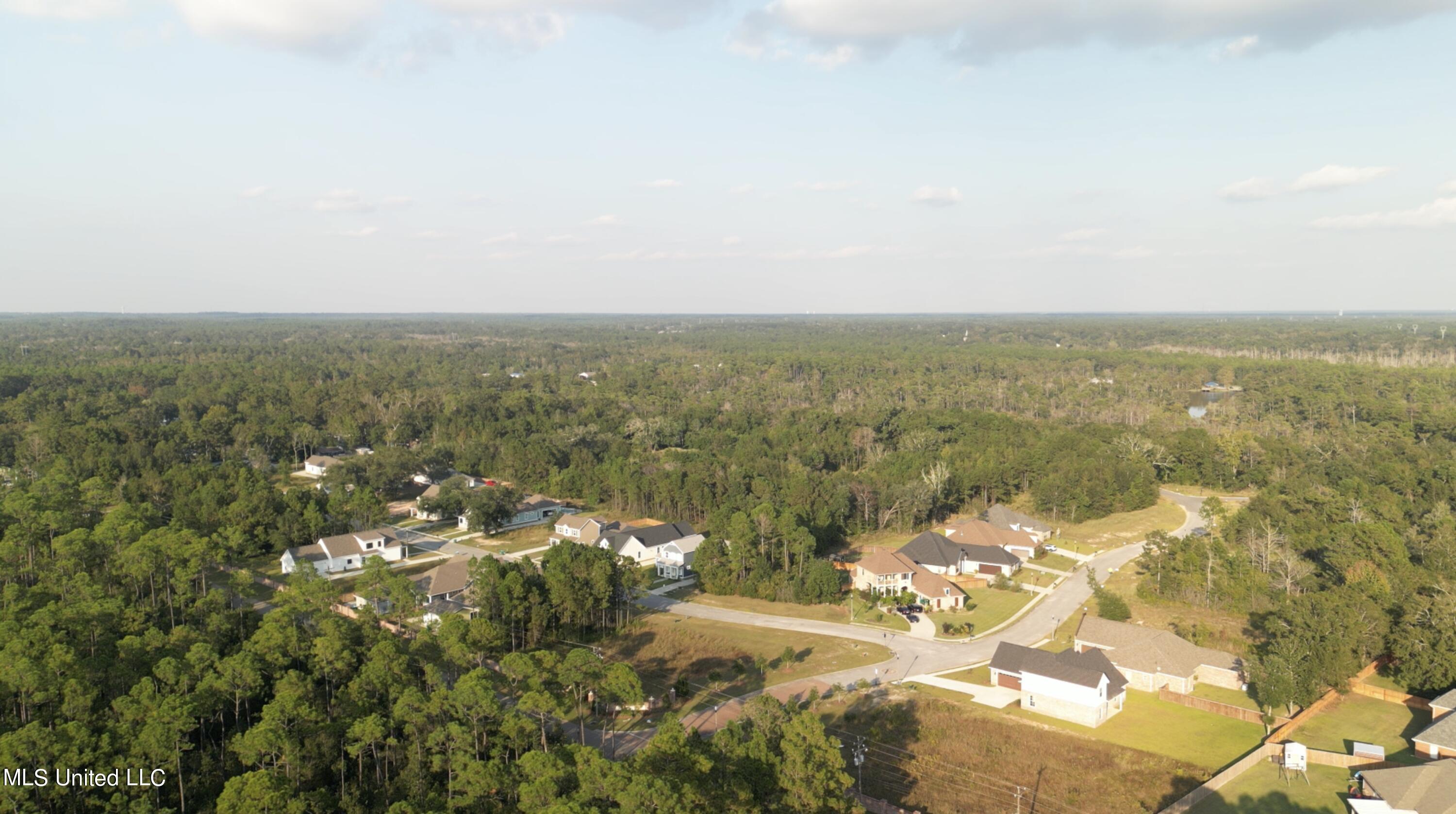 12154 Parc Aux Chenes Property Photo 34